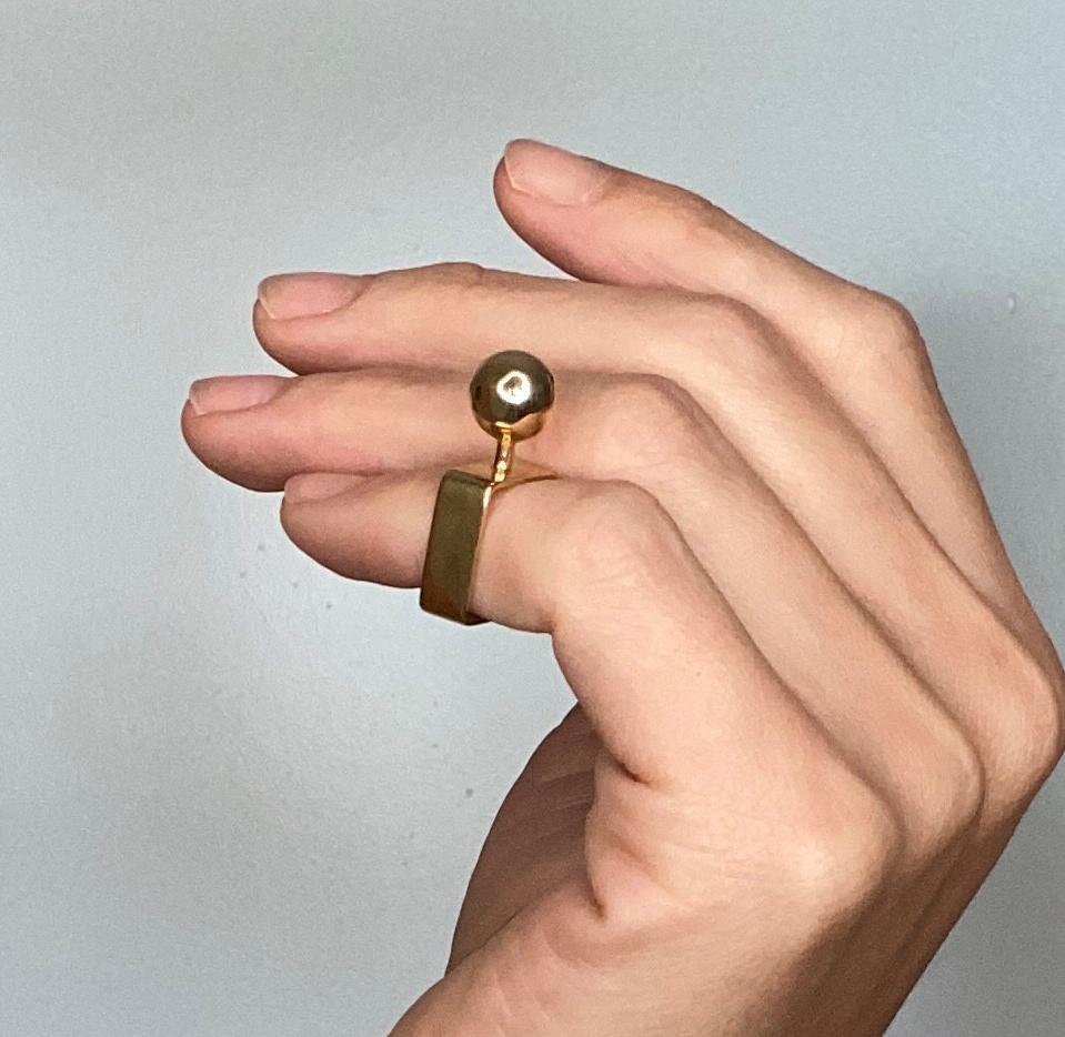 Cartier Dinh Van 1968 Paris Rare Geometric Ball Ring in 18Kt Yellow Gold For Sale 3