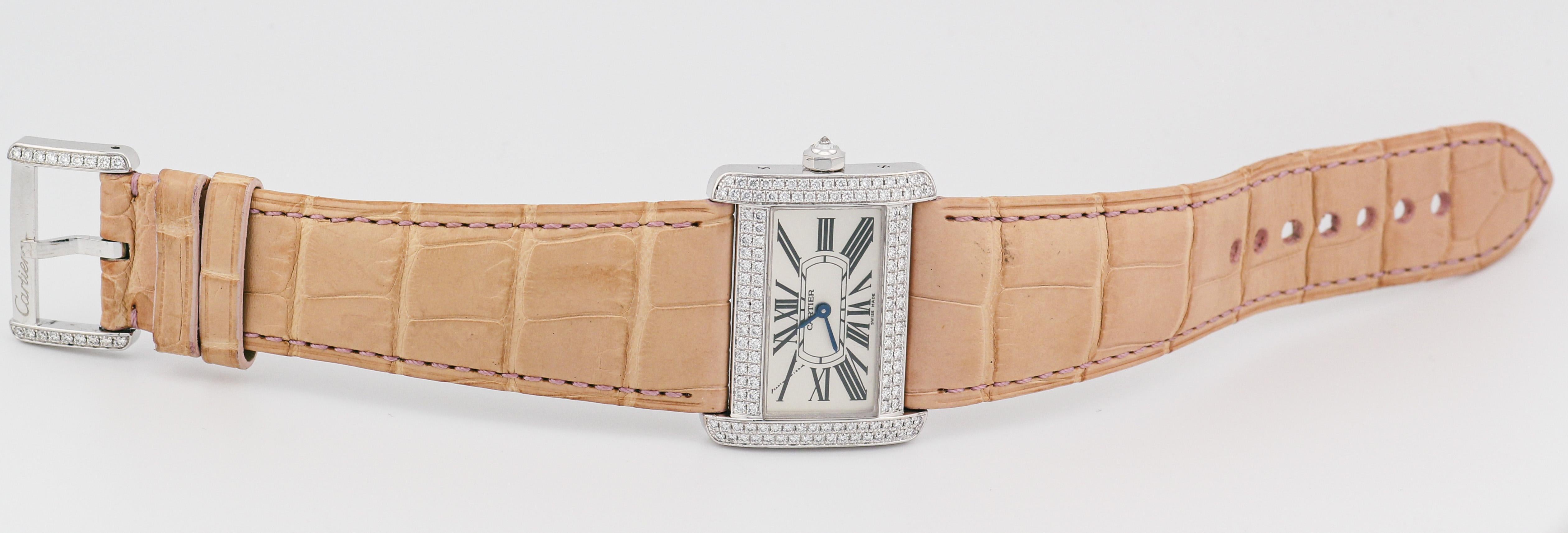 Cartier Divan 32mm 18K Weißgold Fabrik-Diamant-Uhr im Zustand „Gut“ im Angebot in Bellmore, NY