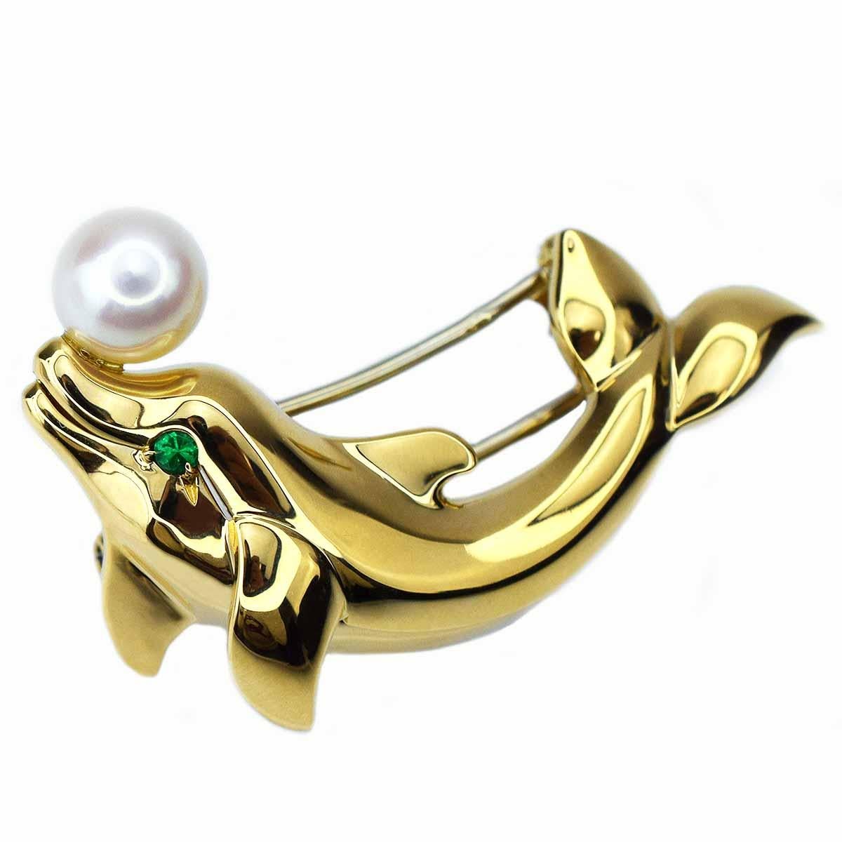 Brand:Cartier
Name:ORFY clip brooch
Material:1P Pearl, 1P Emerald,750 K18 YG Yellow Gold
Weight:14.2g（Approx)
Size（inch）:H17.14mm×W40mm / H0.67in×W1.57in（Approx)
Comes with:Cartier Box, Case(Scratched) , Cartier Certificate (May 2000), Cartier