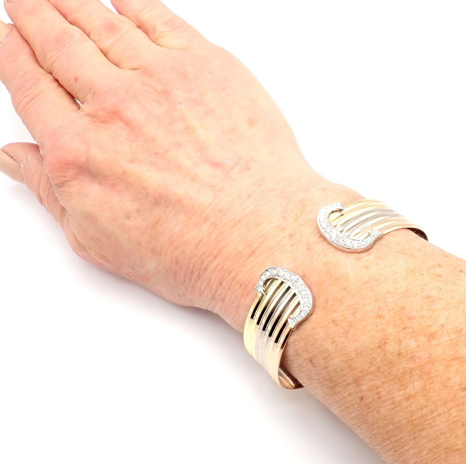 Cartier Bracciale Trinity con doppia C e diamanti in oro tricolore in vendita 2