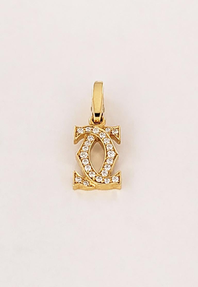 LOGO DOPPIA C DI CARTIER
*Solo charme, non è inclusa la catena.

-Metallo: oro giallo 18k
-Diamanti: 0,25ct 
-Dimensioni: 13,2 mm x 9 mm
-Peso: 2,5gr

Condizioni perfette, come nuove.
Vendita al dettaglio: $3,750