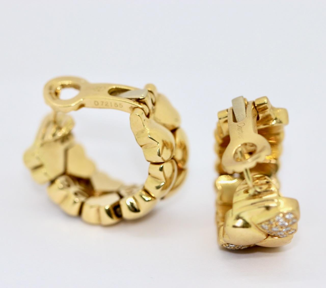 Cartier Doppelherz-Coeur-Ohrringe, 18 Karat Gold mit Diamanten und Zertifikat im Zustand „Hervorragend“ im Angebot in Berlin, DE