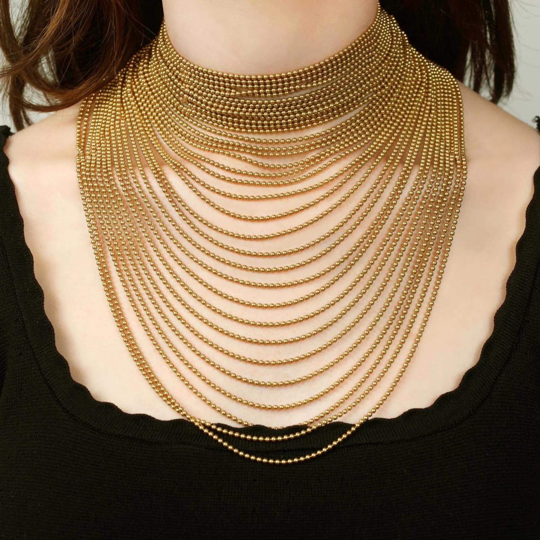 The necklace is meticulously crafted from 18k yellow gold, which gives it a warm, radiant glow. The richness of the gold adds to its luxurious appeal, ensuring it stands out in any setting. Weighing an incredible 362 grams, this necklace exudes a