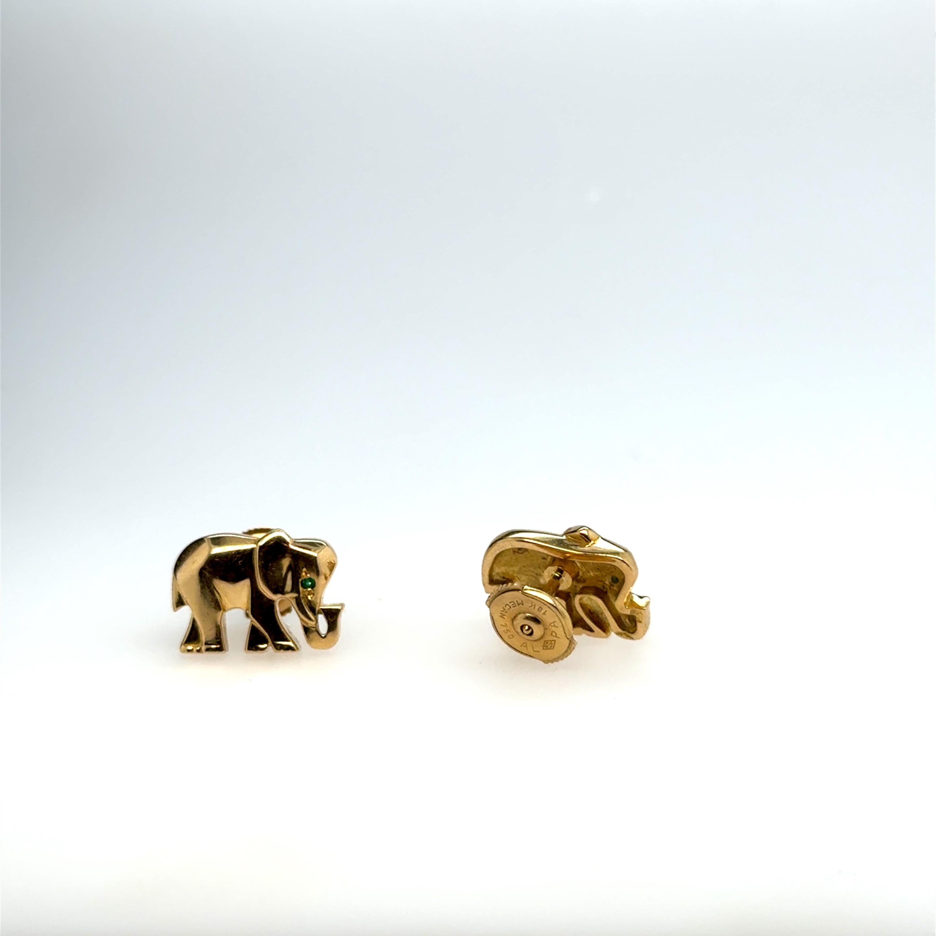  Cartier, boucles d'oreilles éléphant en or jaune 18 carats et émeraude Pour femmes 