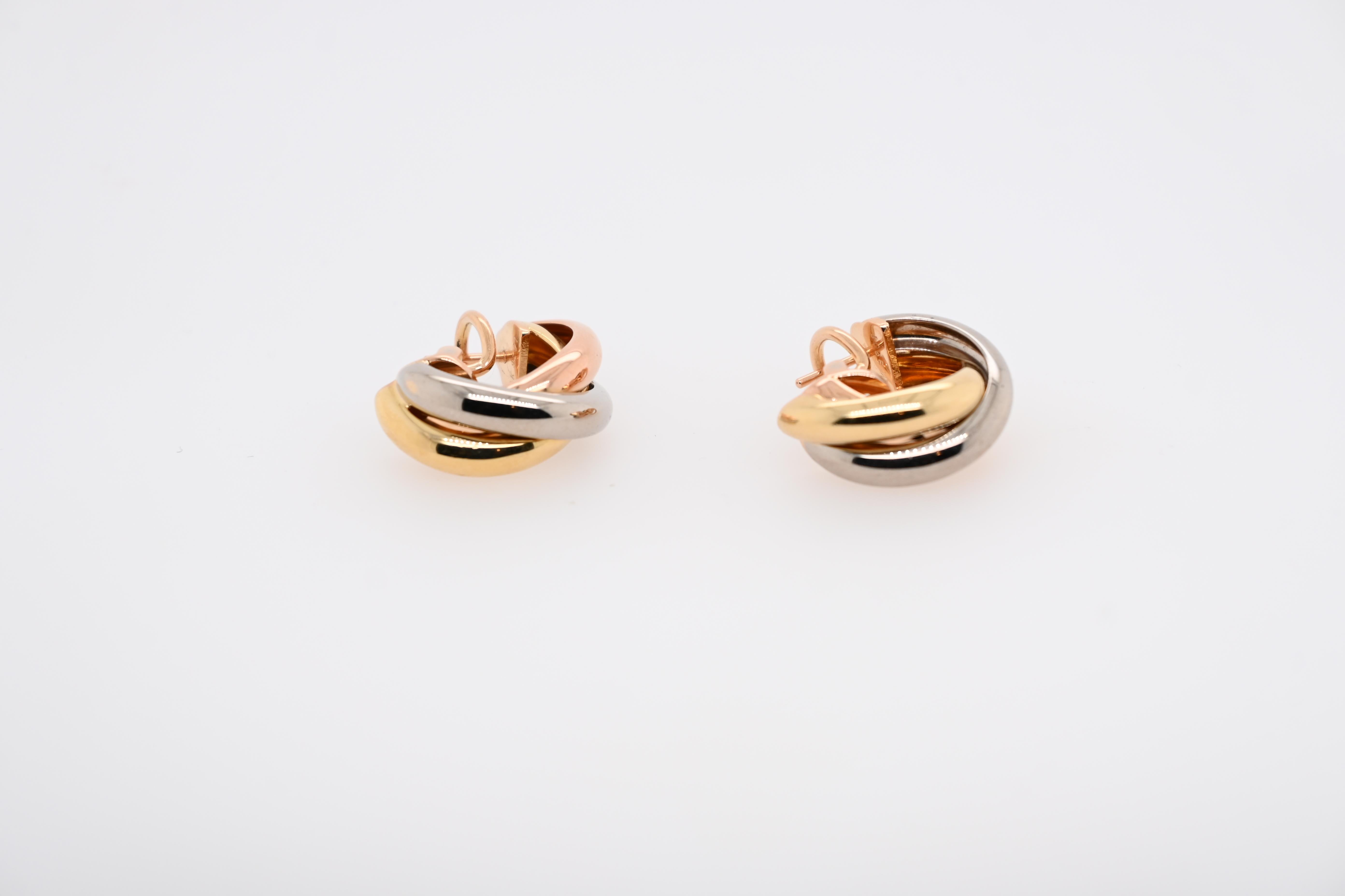 Moderne Cartier Boucles d'oreilles Trinity en or 18 carats en vente