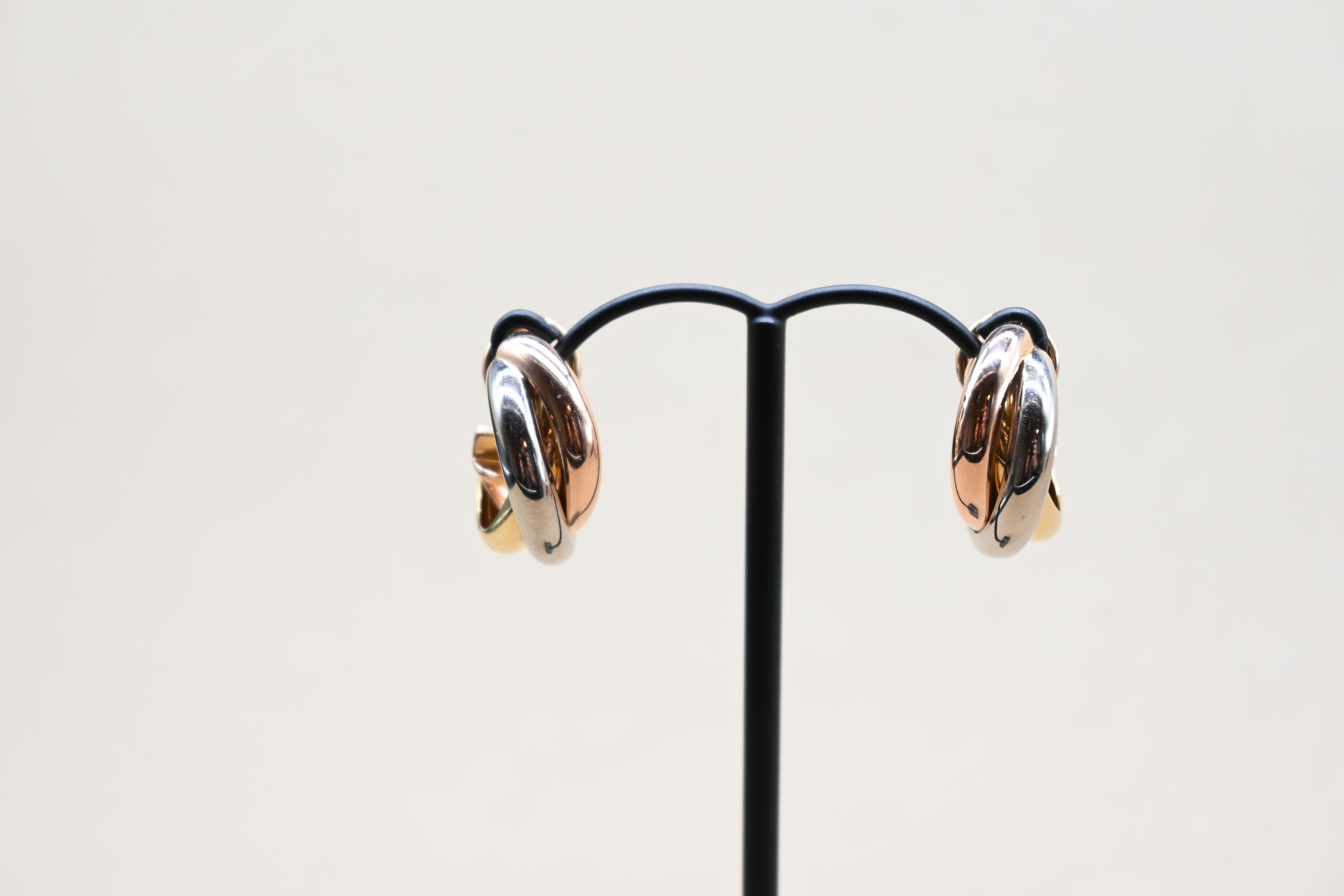 Cartier Boucles d'oreilles Trinity en or 18 carats Excellent état - En vente à Vannes, FR