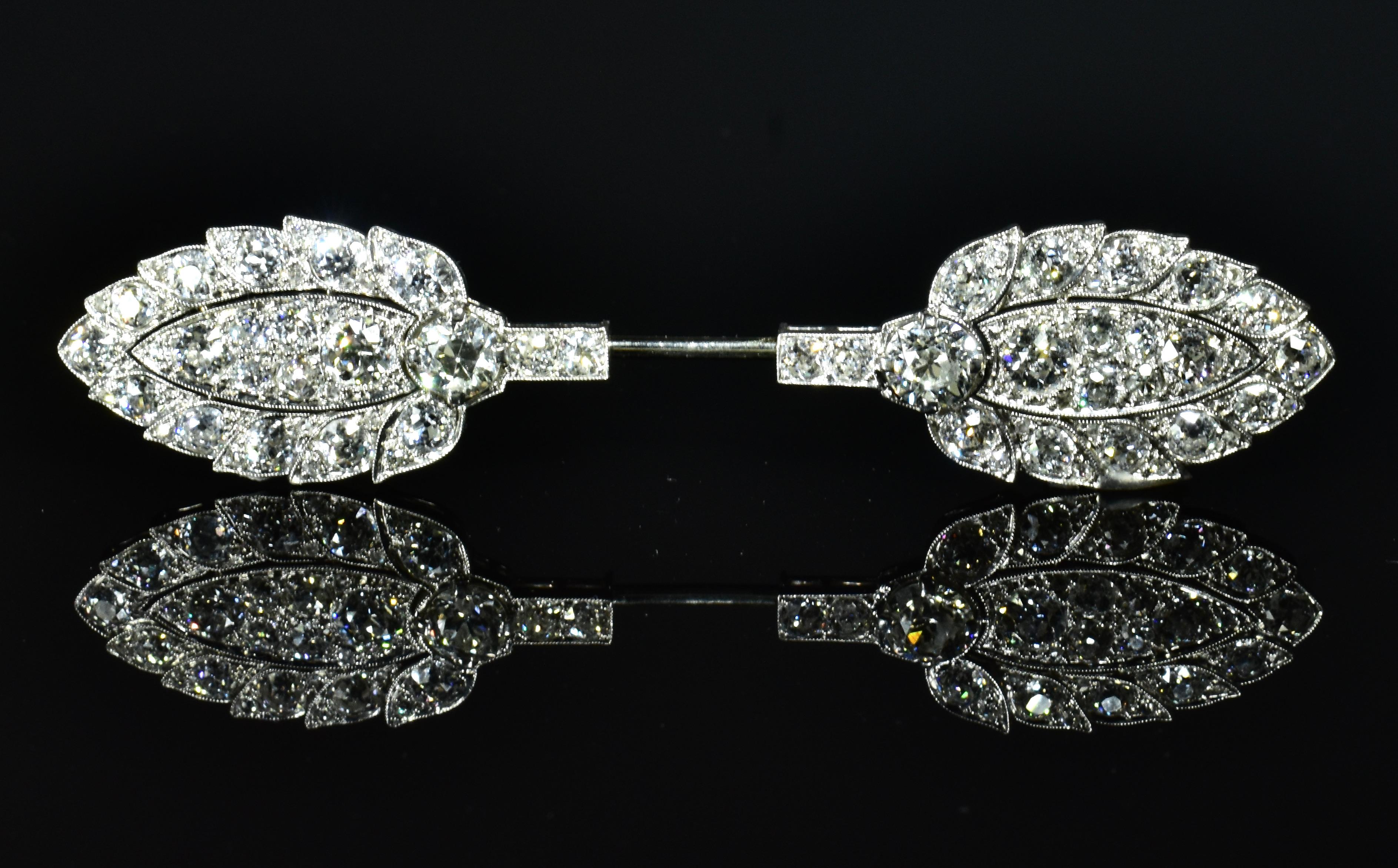 Cartier Edwardian Diamond and Platinum Antique Jabot or Cliquet Pin, c. 1914 In Excellent Condition In Aspen, CO