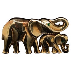 Cartier Elephant and Calf Emerald Set Brooch 18 Karat Yellow Gold