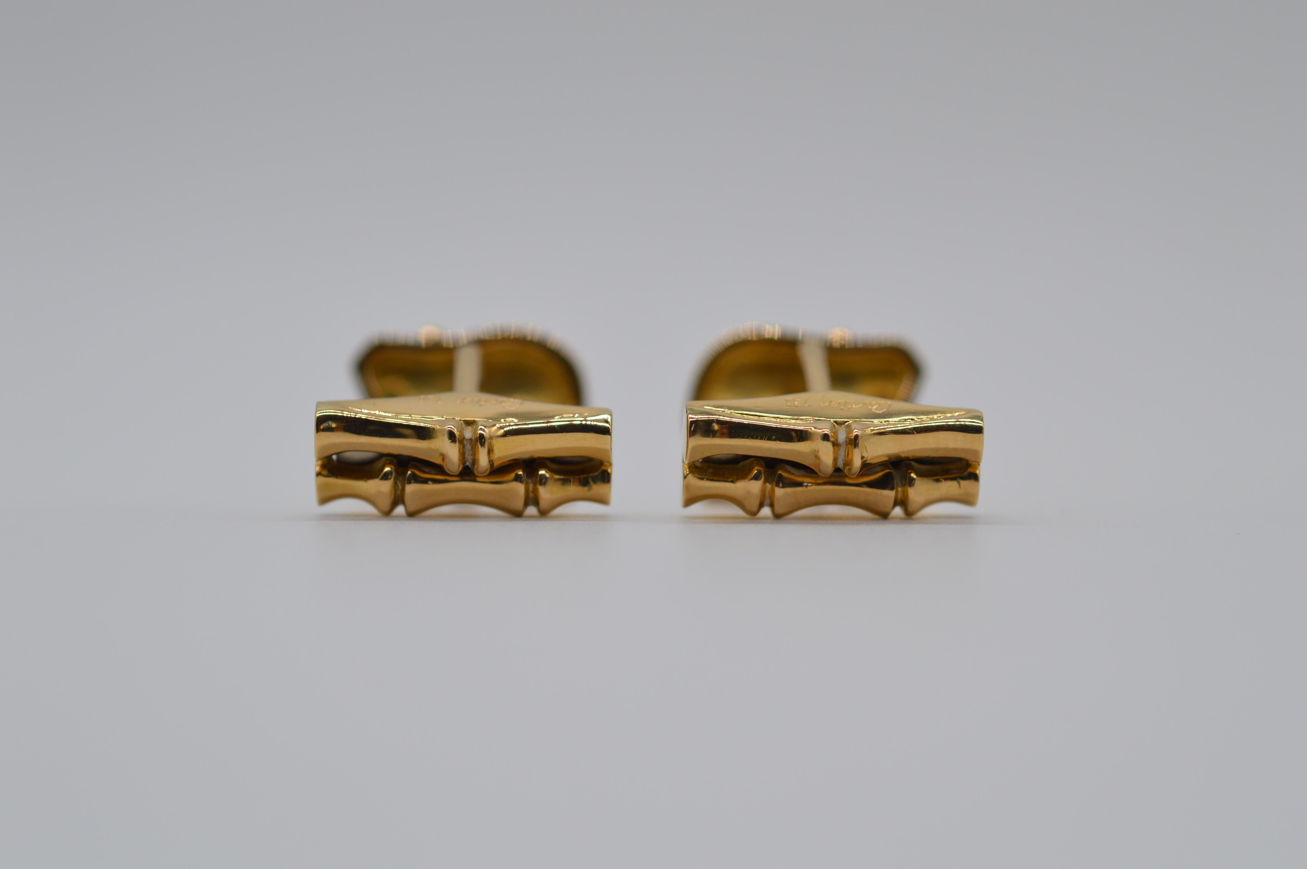Cartier Elephant Cufflink
18K Yellow Gold
Weight 13.7 grams
Emerald Eyes
Vintage unworn condition
With original certificate from Cartier
From 1999