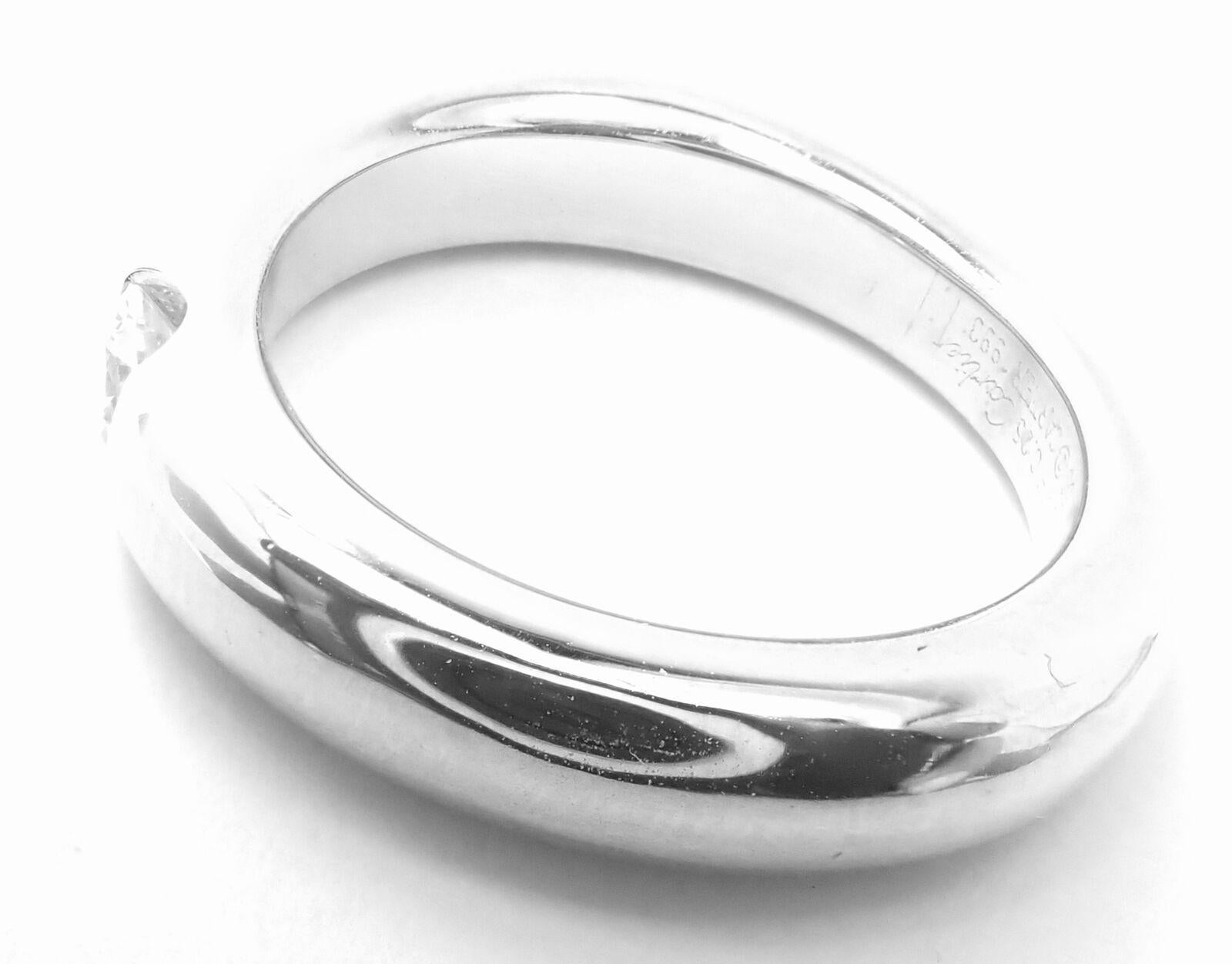 Cartier Ellipse Diamond White Gold Band Ring In Excellent Condition For Sale In Holland, PA