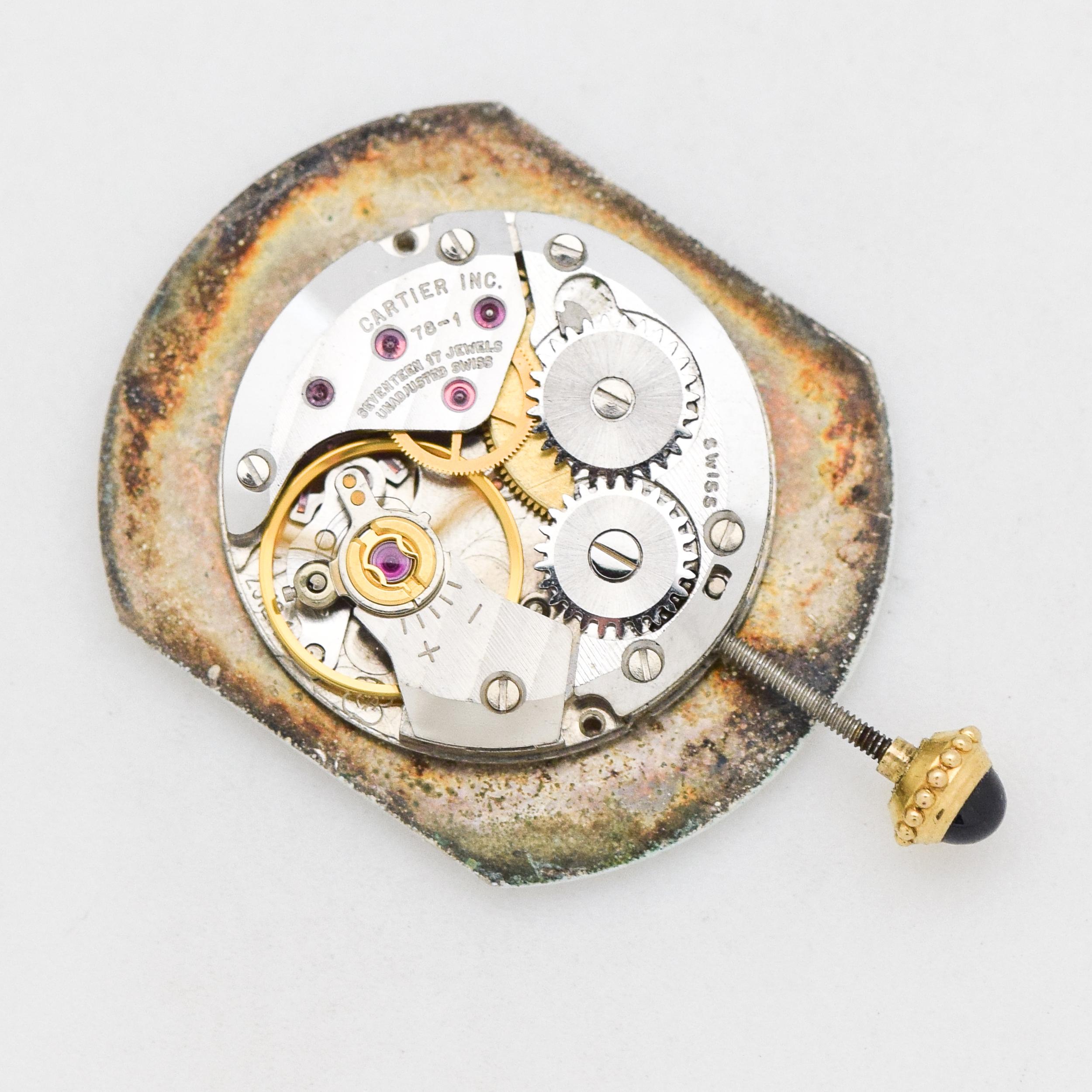 Cartier Ellipse Gondole 18 Karat Yellow Gold Watch, 1990s For Sale 4