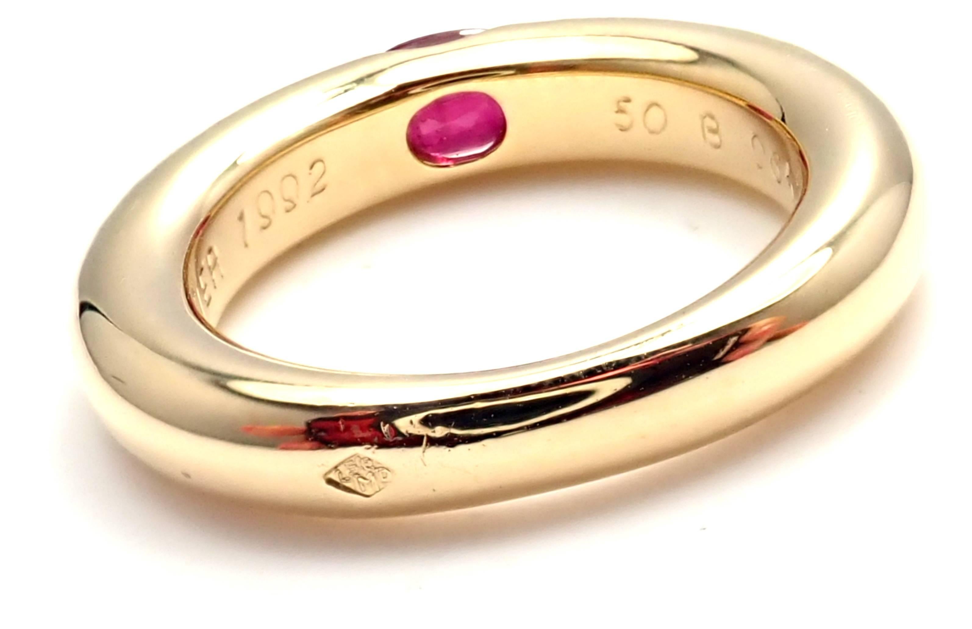 Cartier Ellipse Ruby Yellow Gold Band Ring In New Condition In Holland, PA