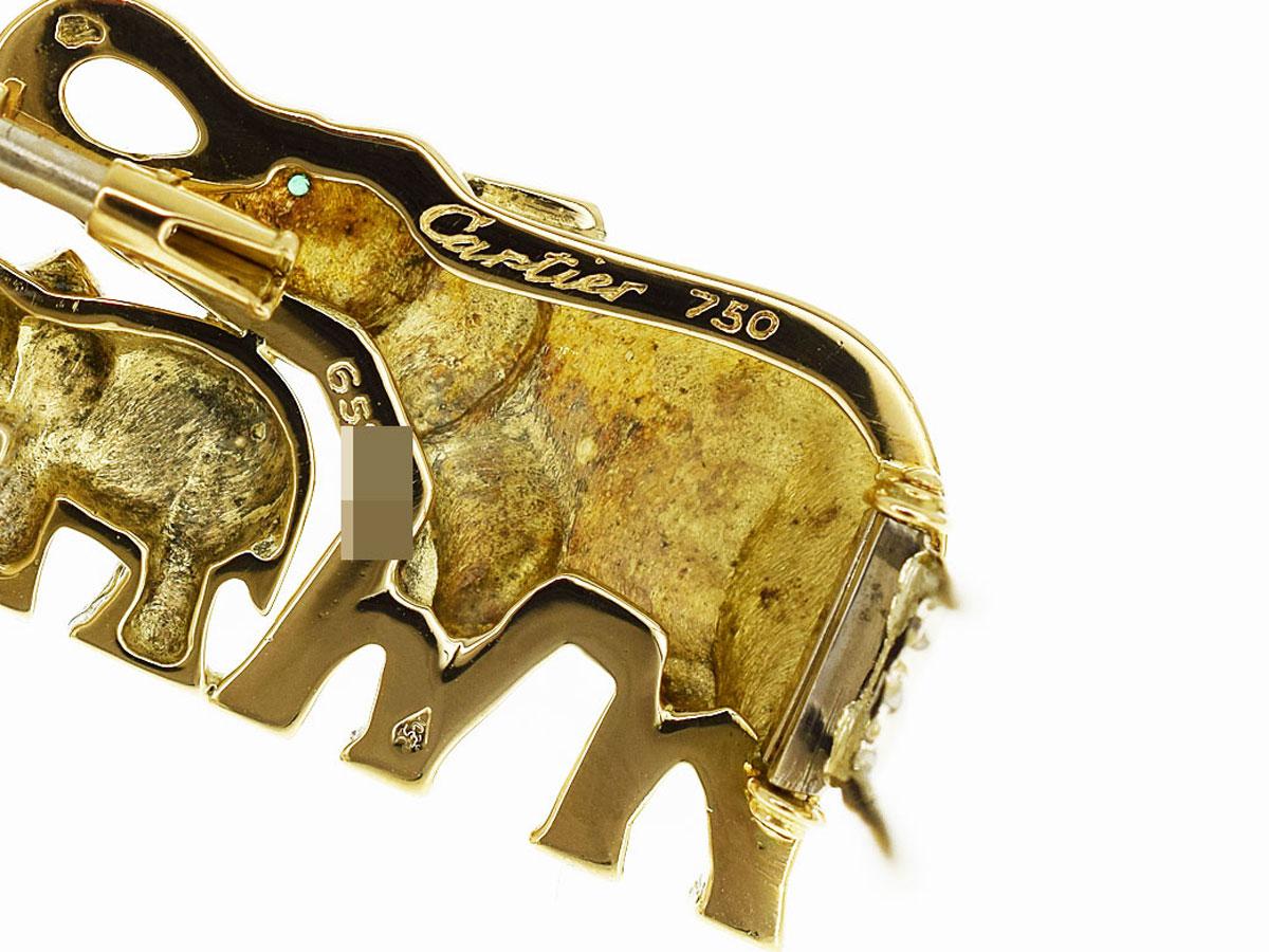 Cartier Emerald 18 Karat Yellow Gold Jumbo Elephant Clip Brooch In Good Condition For Sale In Tokyo, JP