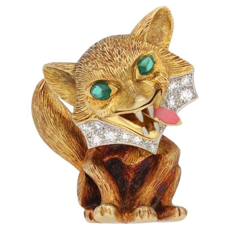 Cartier Gold and Emerald Lion Brooch For Sale at 1stDibs