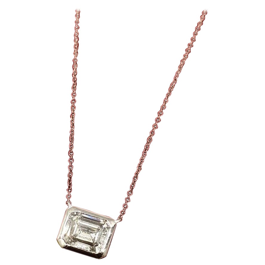 Cartier Emerald Cut 2.02 Carat GIA G-VVS2 East-West Pendant Necklace in Platinum