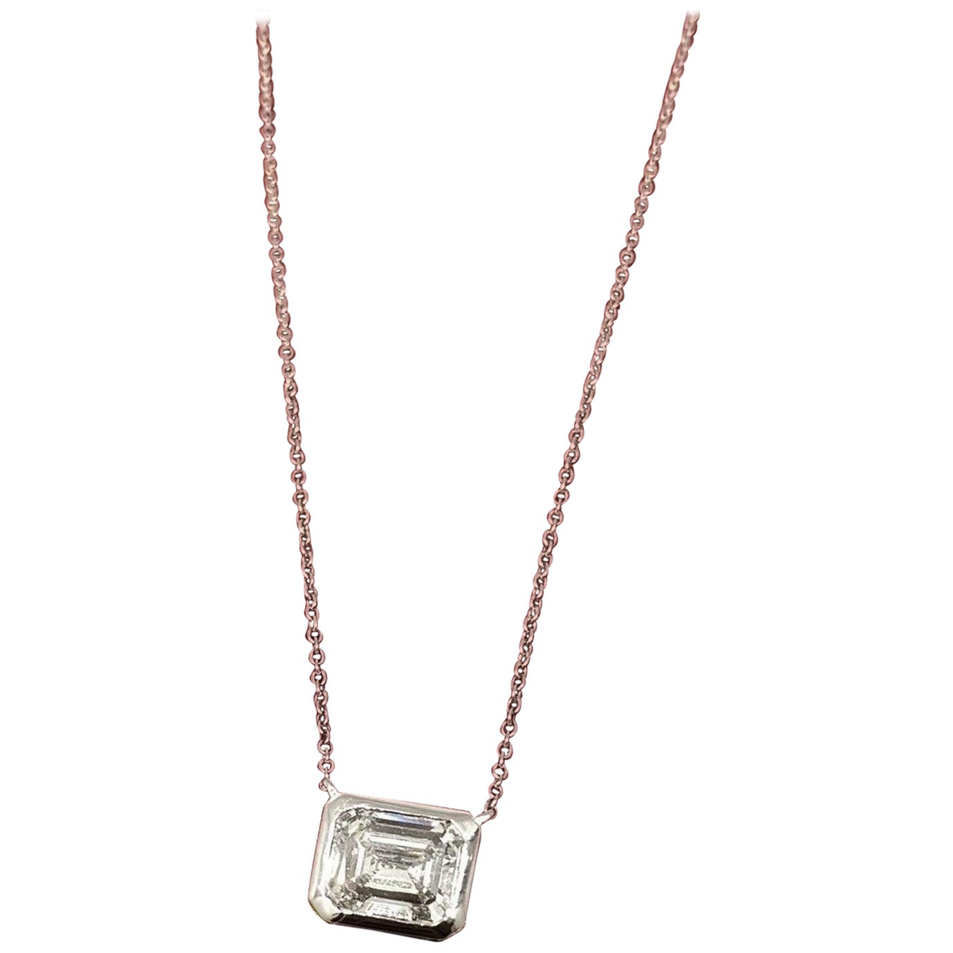 Cartier Emerald Cut 2.02 Carat GIA G-VVS2 East-West Pendant Necklace in Platinum