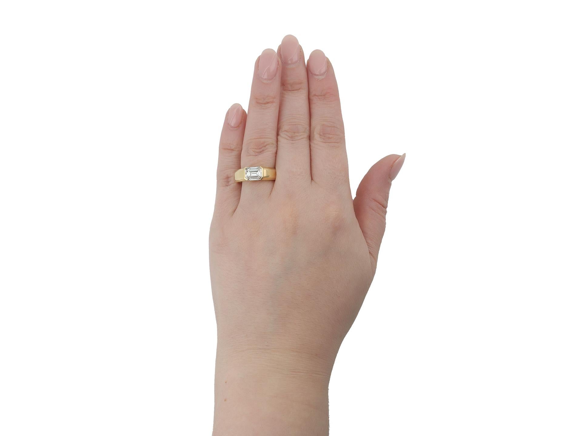 Retro Cartier emerald-cut diamond solitaire, French, circa 2000. For Sale