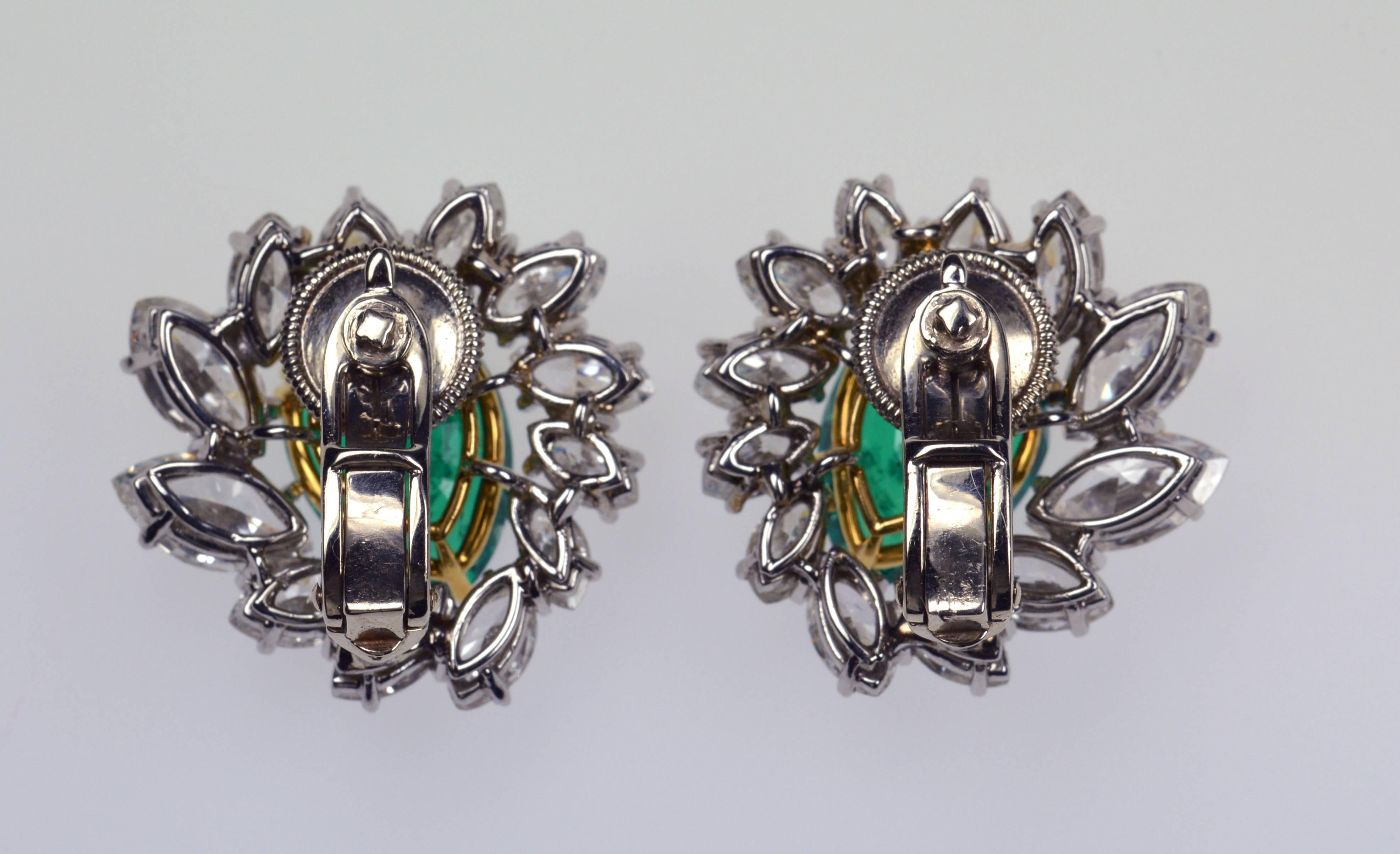 Cartier 1970s-1980s earclips. Two center stone emeralds with a weight of 3.40ct. and 3.20ct. from Colombia moderate, surrounded by 24 pearshape and marquise diamonds total ca. 10.50ct. In 14K and 18K yellow and white gold.
Signature: Cartier, PAT