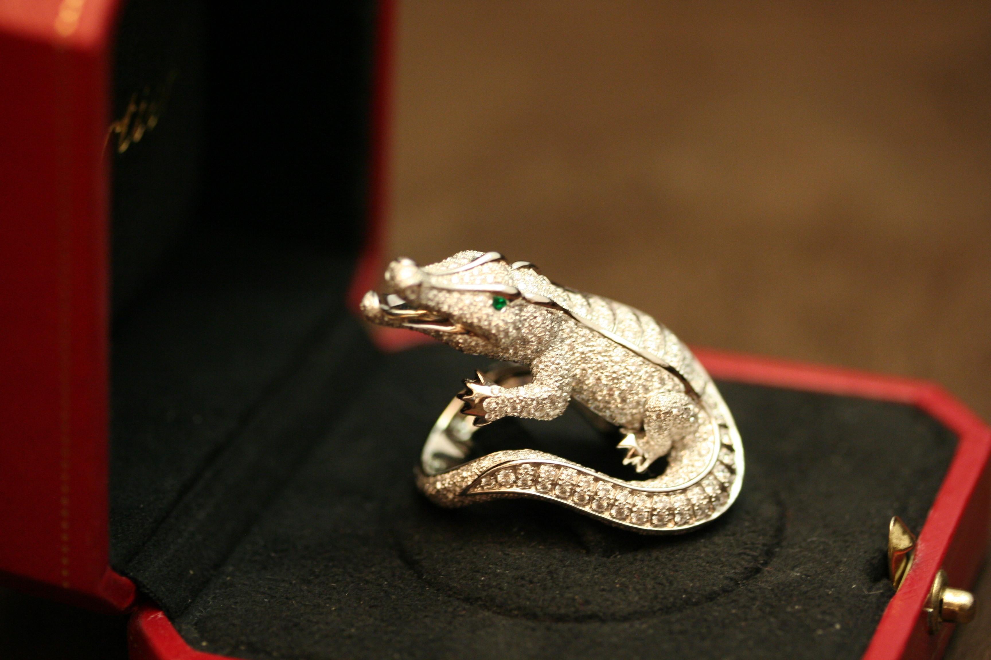 Round Cut Cartier Emerald Diamond Platinum Alligator Ring