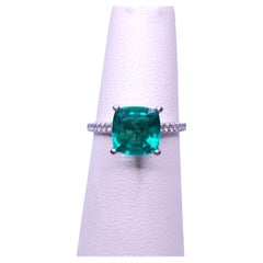 Cartier Emerald ring with Diamond