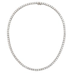 Collana Cartier Riviera: diamante da 23,40 carati incastonato in platino