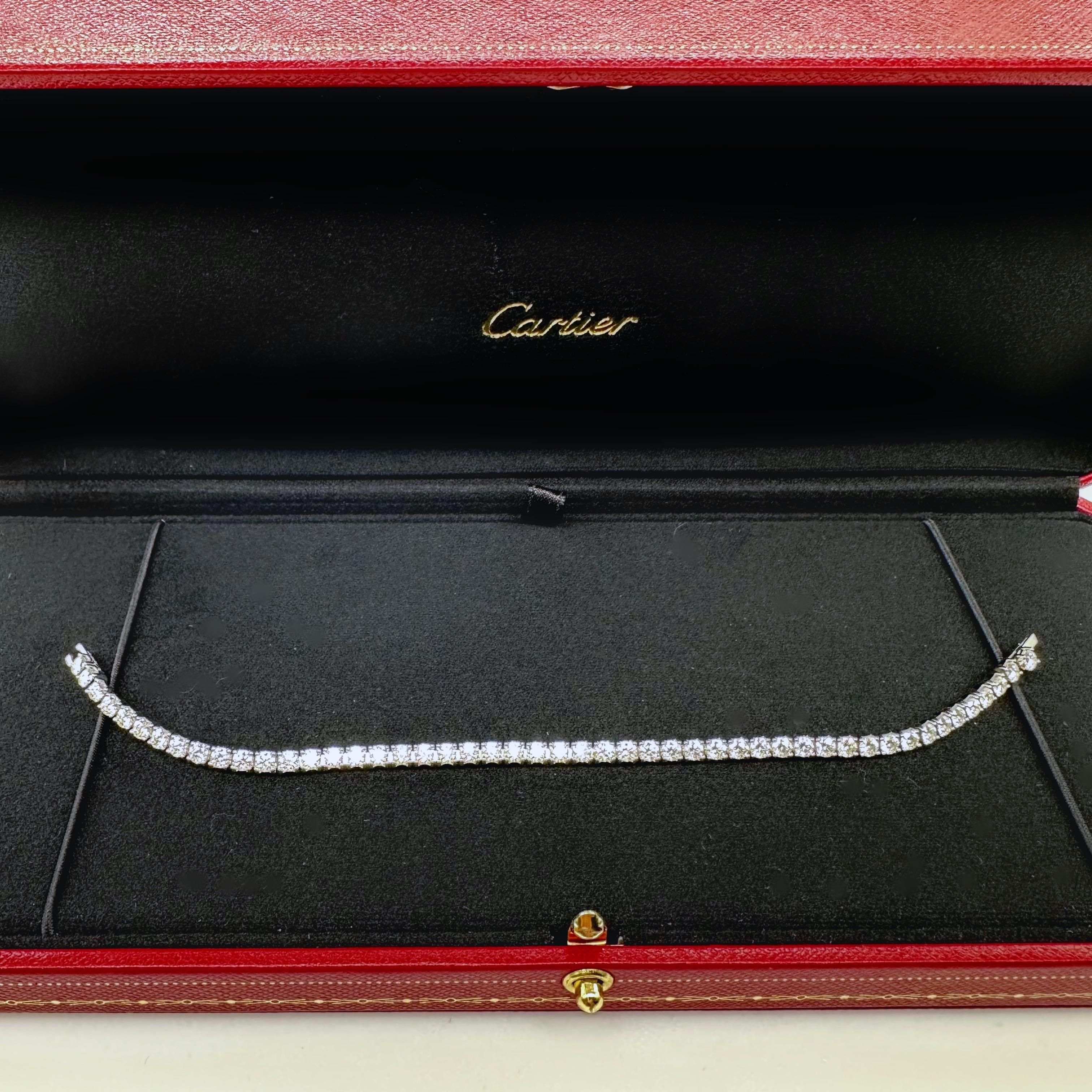 Cartier Essential Lines Tennisarmband aus 18 Karat Weißgold mit runden Diamanten in Schachtel (Rundschliff)