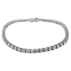 Cartier Essential Lines Bracciale tennis con diamanti rotondi in oro bianco 18 carati Scatola
