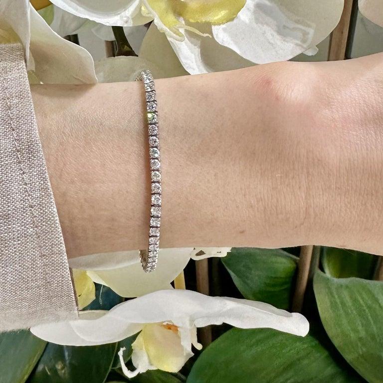Round Cut Cartier Essential Lines Tennis Bracelet in 18k White Gold For Sale