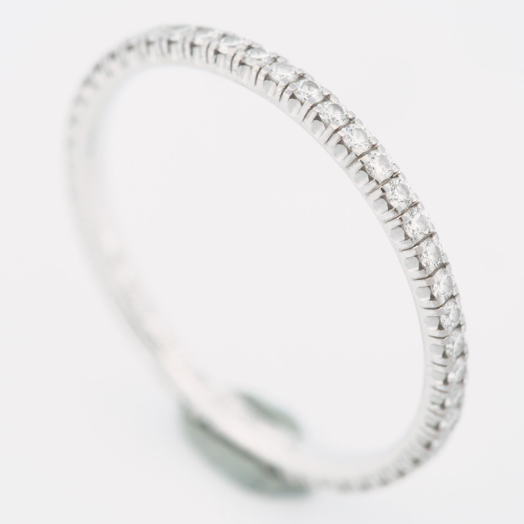 Item: Authentic Cartier Etincelle Eternity Diamonds Ring
Stones: Diamond ( 0.22ct )
Metal: 18K White Gold
Ring Size: 51 US SIZE 5.5 UK SIZE K 1/4
Internal Diameter: 16.15 mm
Measurement: 1.5 mm width
Weight: 1.3 Grams
Condition: Used