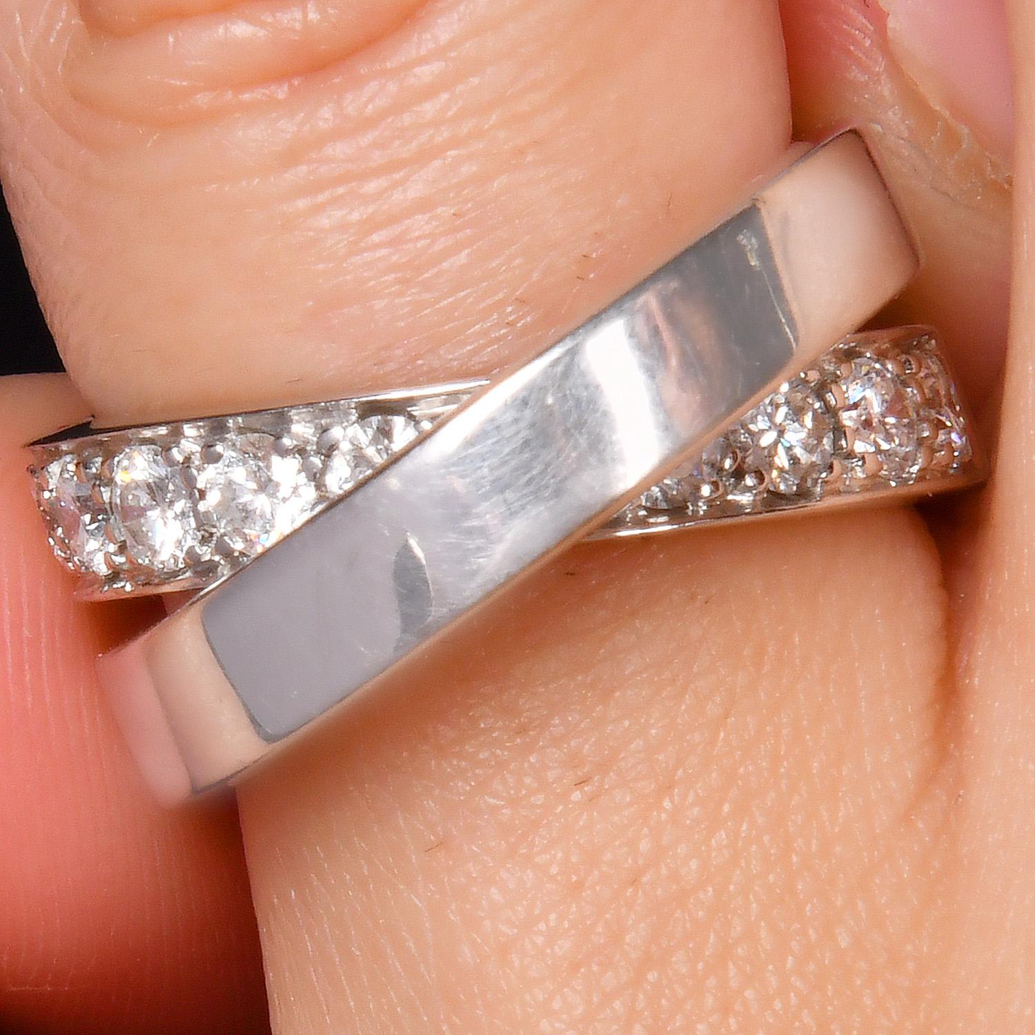 Cartier Étincelle de Cartier Diamant Bague en or blanc 18K Taille 5.25 en vente 4