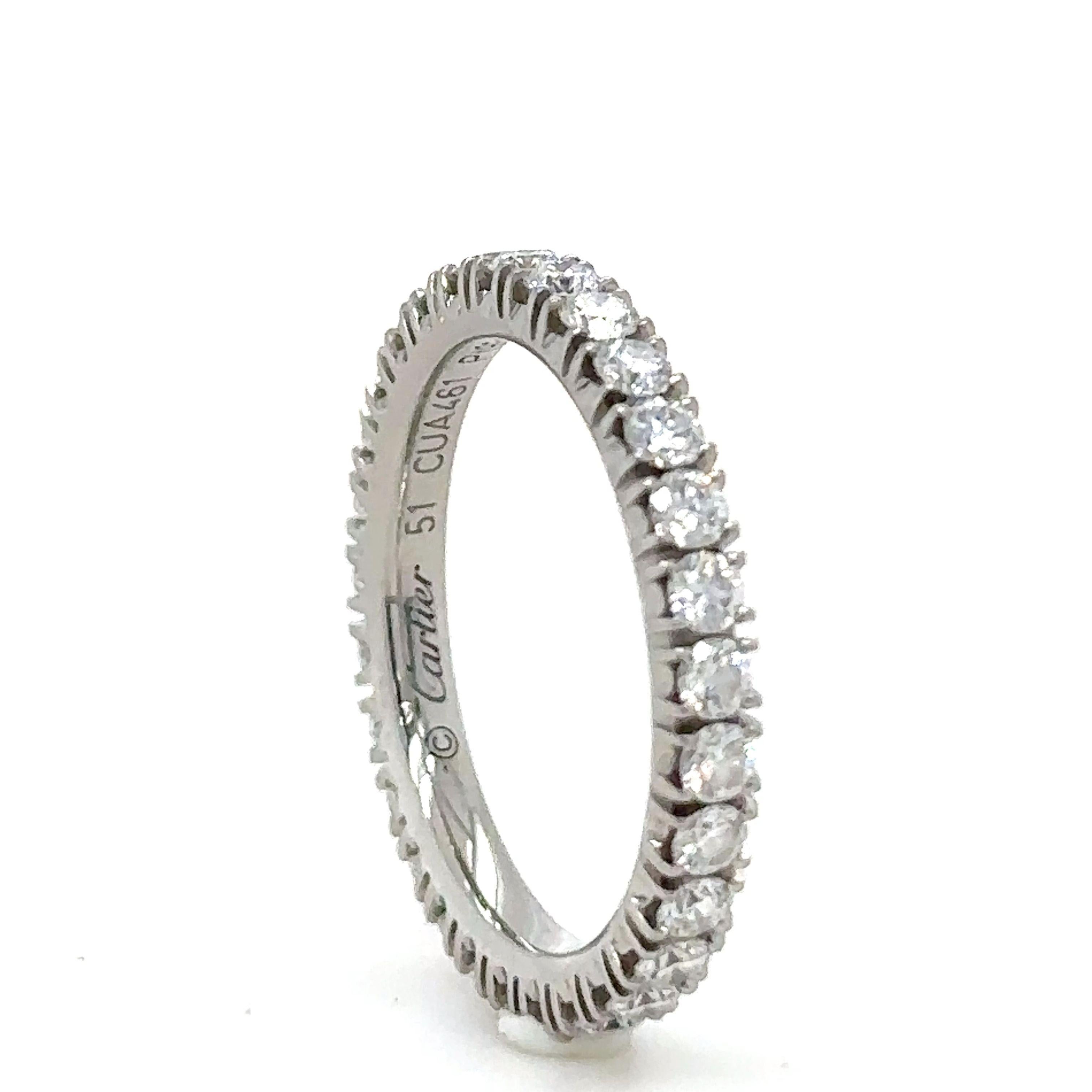A Cartier Étincelle Diamond Full Circle Wedding Ring, with 29 round brilliant cut diamonds claw set in platinum on a 2.6mm band.

Diamonds 29 = 0.94ct

Metal: 950 Platinum
Carat: 0.94ct
Colour: N/A
Clarity:  N/A
Cut: Round Brilliant Cut
Weight: 3.47