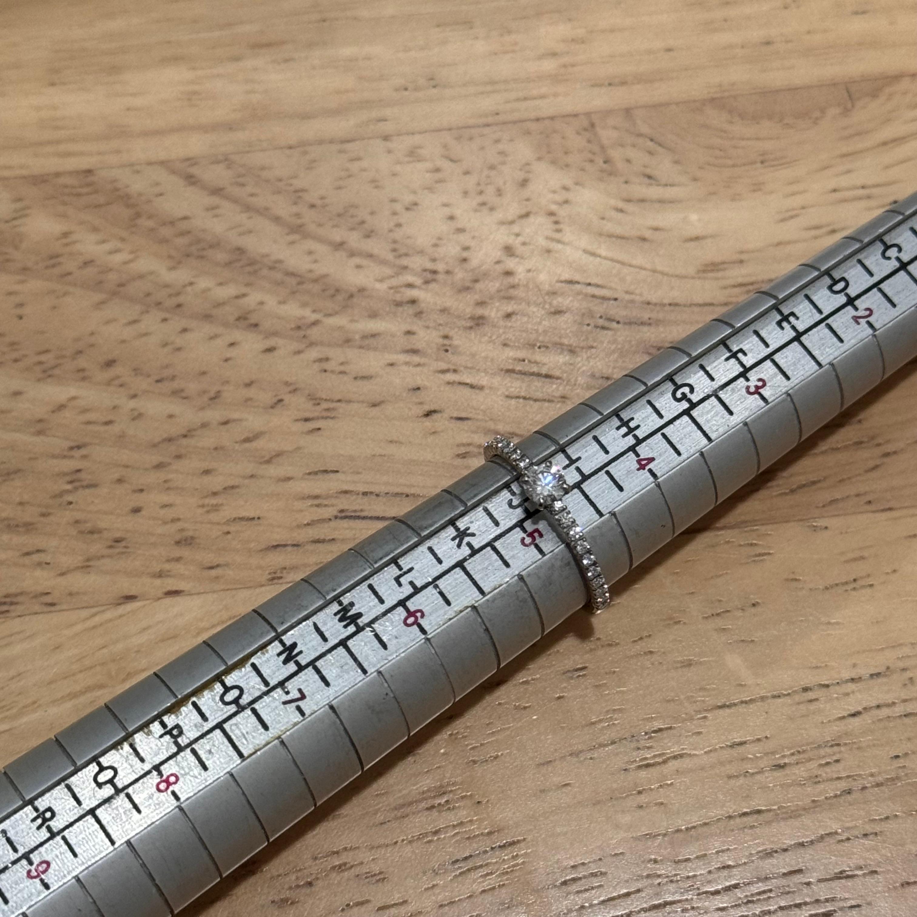 Cartier Etincelle Solitaire 0,19 Carat Diamond With Paved Ring Pt 49 in vendita 9