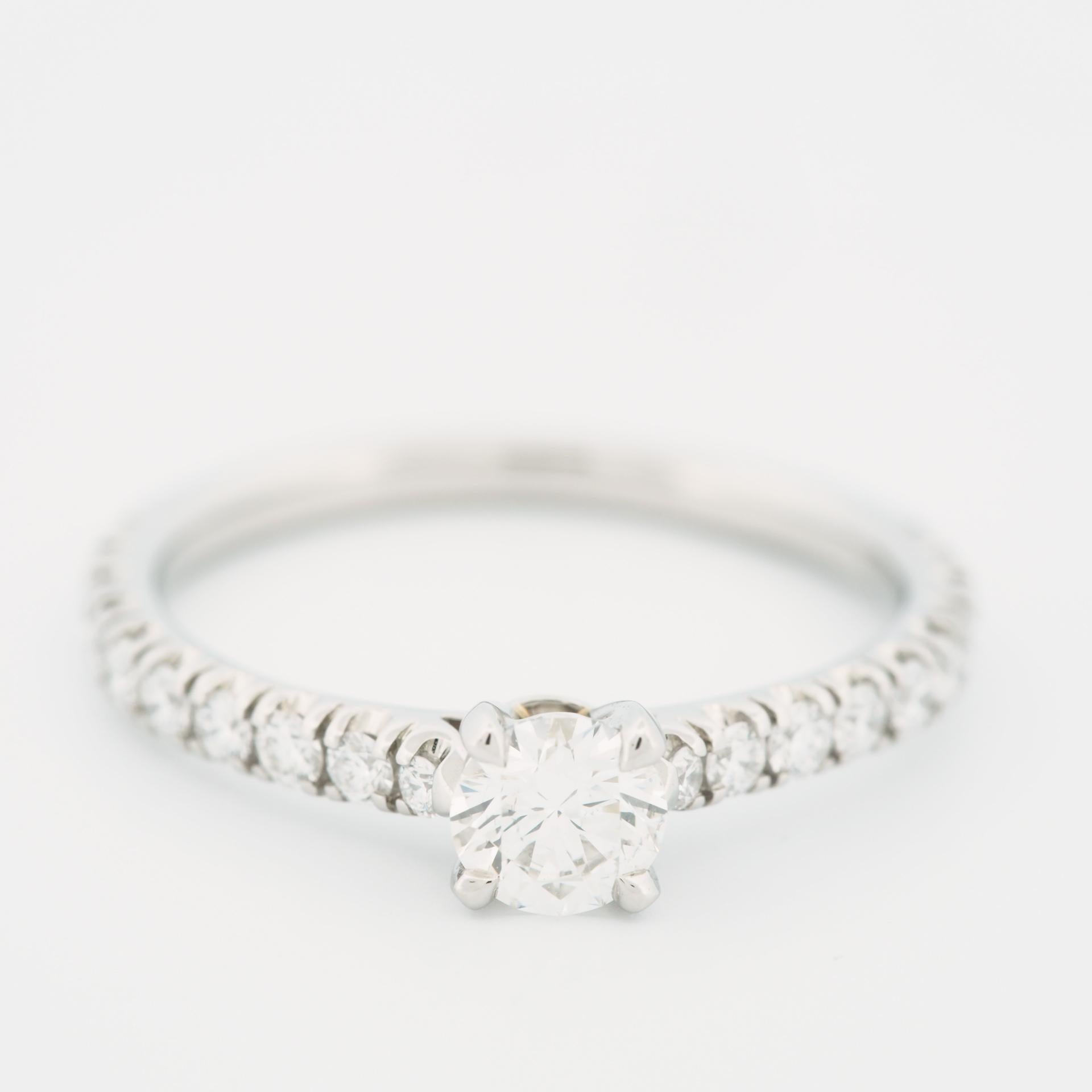 Cartier Etincelle Solitaire 0.31 Carat Diamond Ring Pt 49 In Good Condition For Sale In Kobe, Hyogo