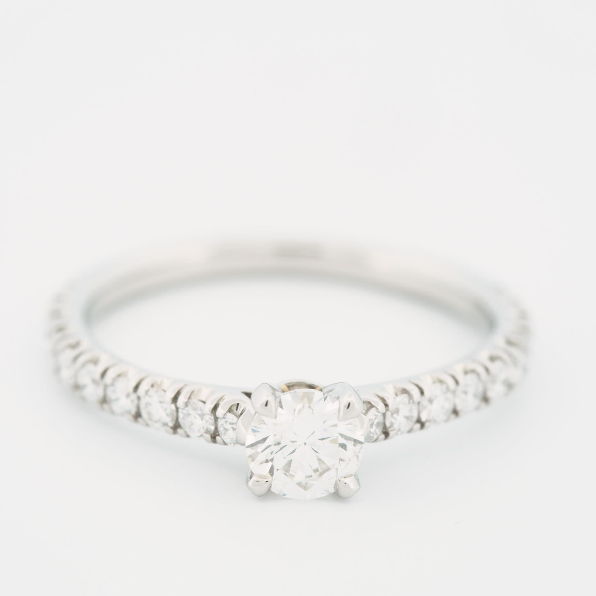 Cartier Etincelle Solitär 0,31 Karat Diamantring Pt 49 im Zustand „Gut“ in Kobe, Hyogo