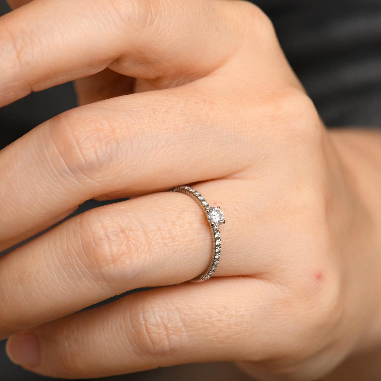 Cartier Etincelle Solitaire Diamond Platinum Ring Size 51 GIA Certified en vente 5