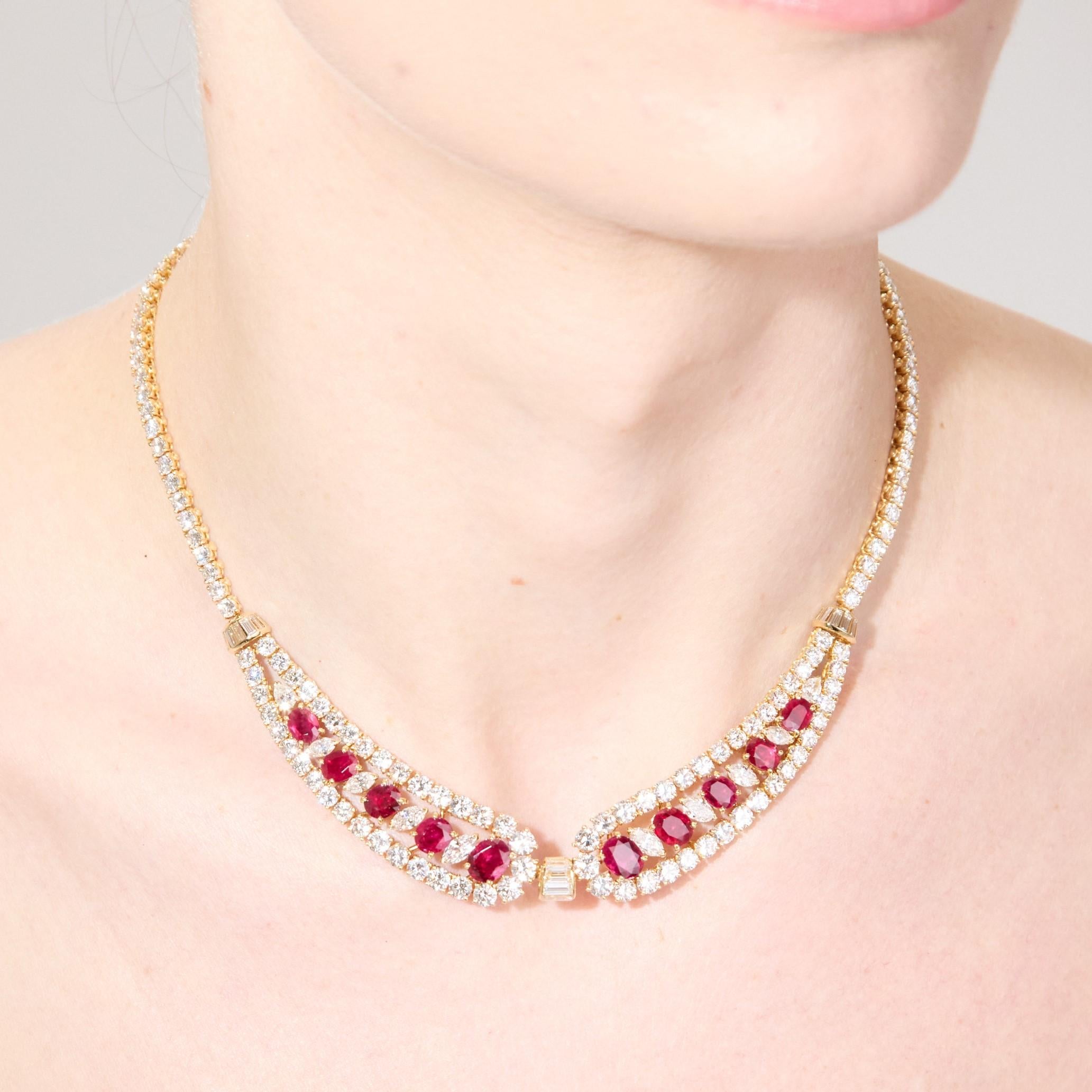 Mixed Cut Cartier Exceptional Ruby and Diamond High Jewelry Necklace in 18K Yellow Gold For Sale
