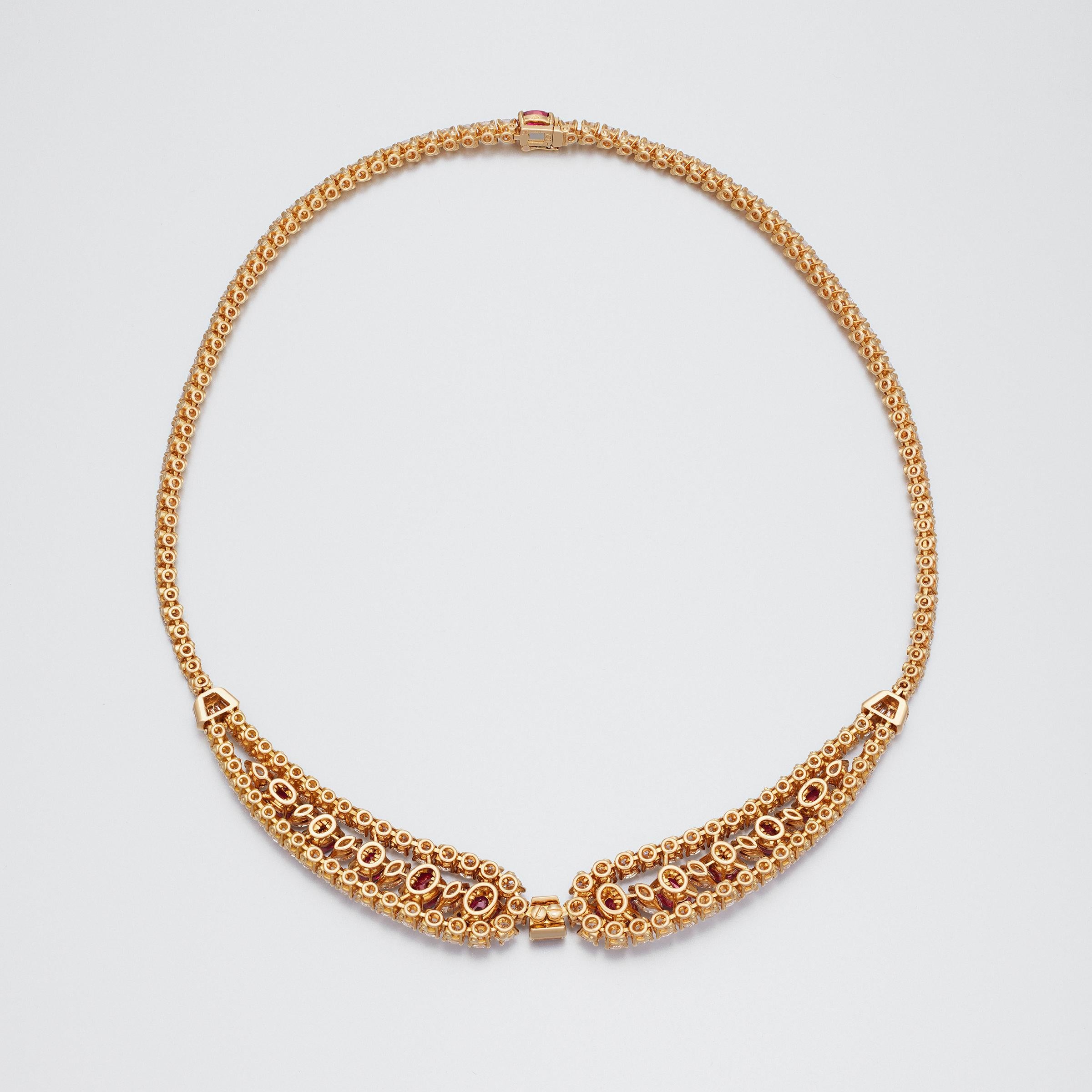 Cartier Exceptional Ruby and Diamond High Jewelry Necklace in 18K Yellow Gold For Sale 4