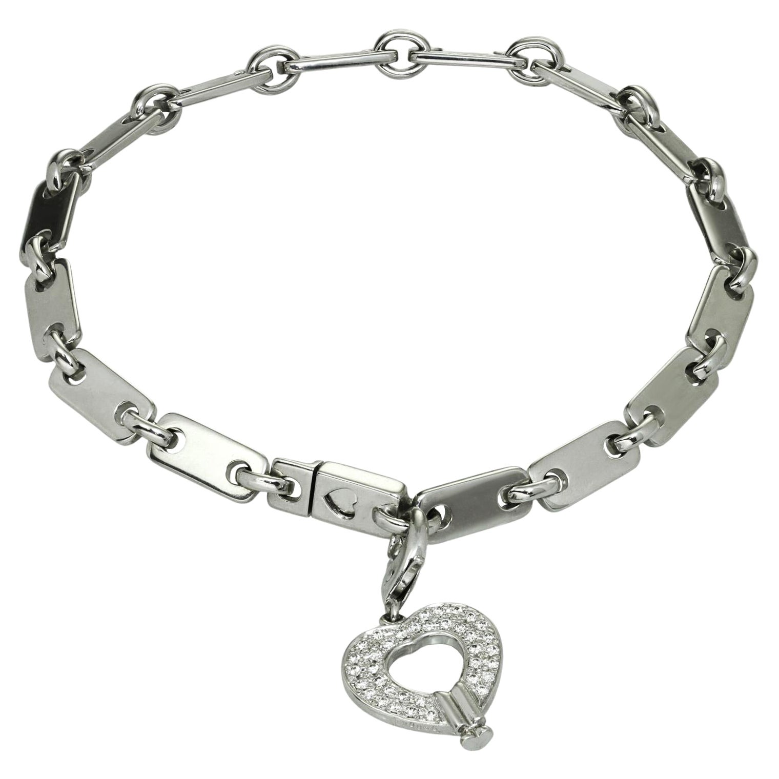 Cartier Bracelet à breloques cœurs Fidelity en or blanc et diamants