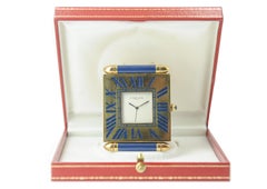 Reloj despertador plegable Cartier Reloj de sobremesa con movimiento de cuarzo Metal dorado Esmalte azul