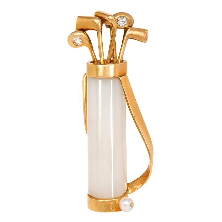 Cartier, France 1940s Gold and Chalcedony Golf Clubs Brooch with Diamond Accents