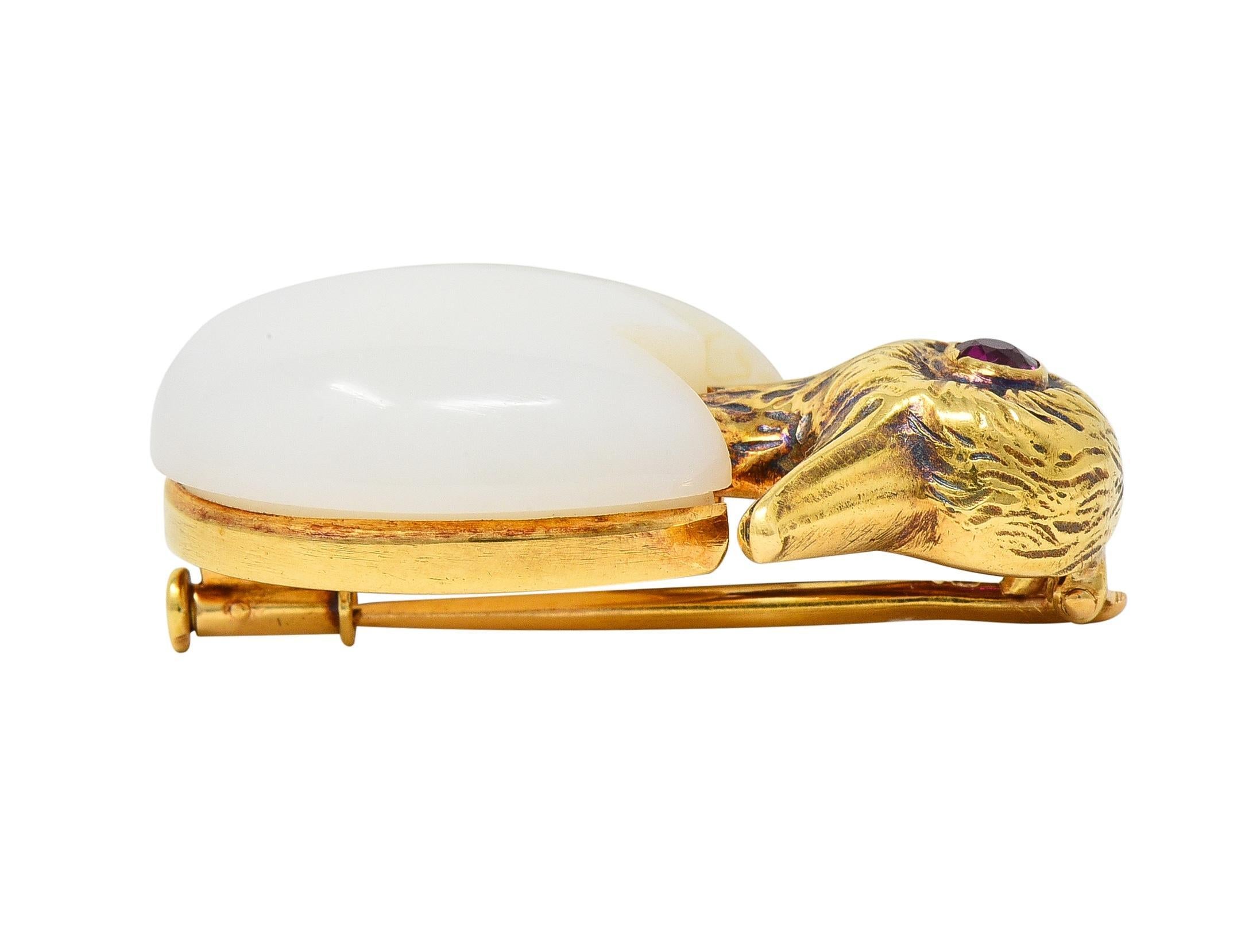 Cartier France 1960's Ruby Chalcedony 18 Karat Yellow Gold Hatching Bird Brooch For Sale 6
