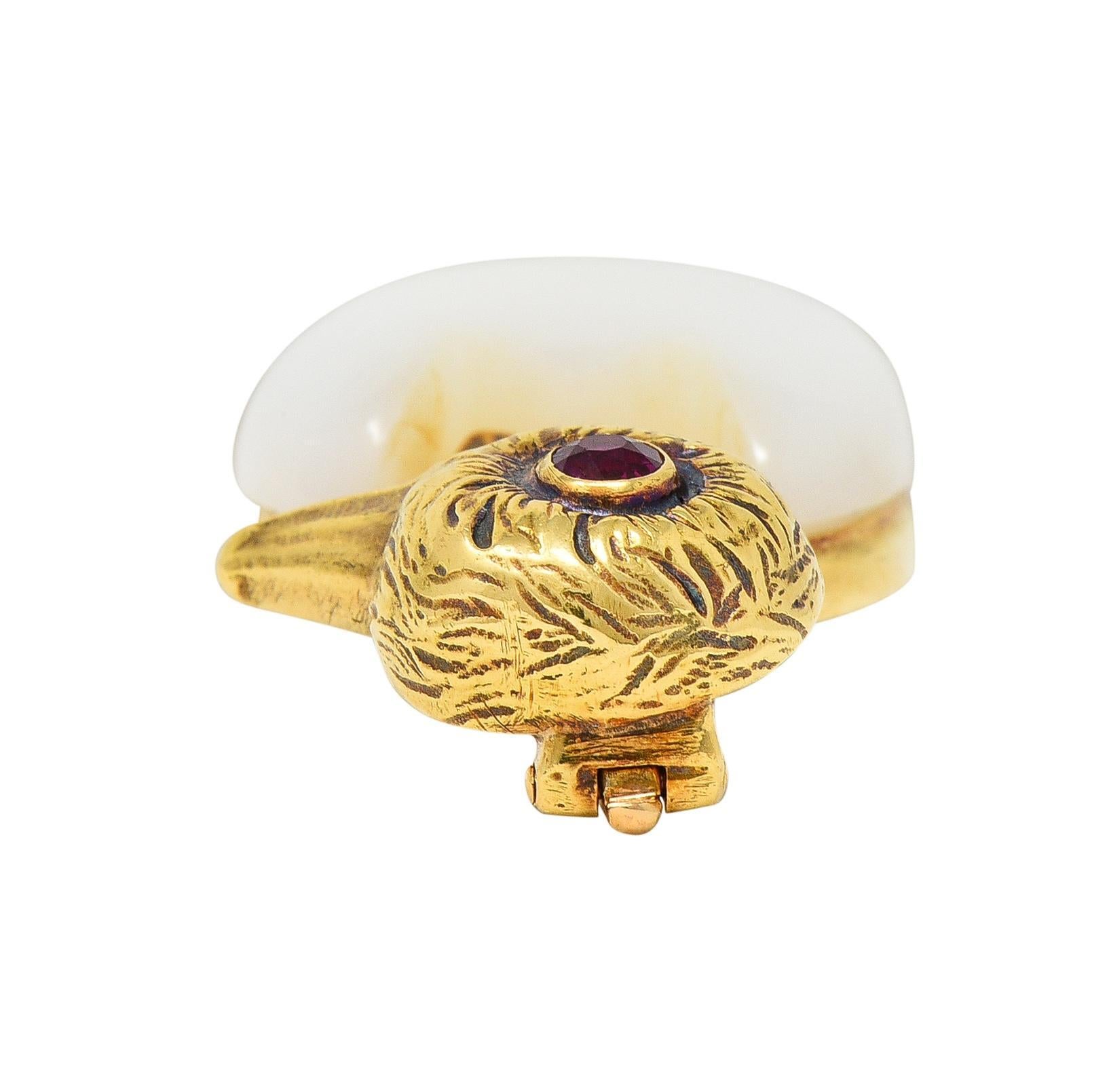 Cartier France 1960's Ruby Chalcedony 18 Karat Yellow Gold Hatching Bird Brooch For Sale 7
