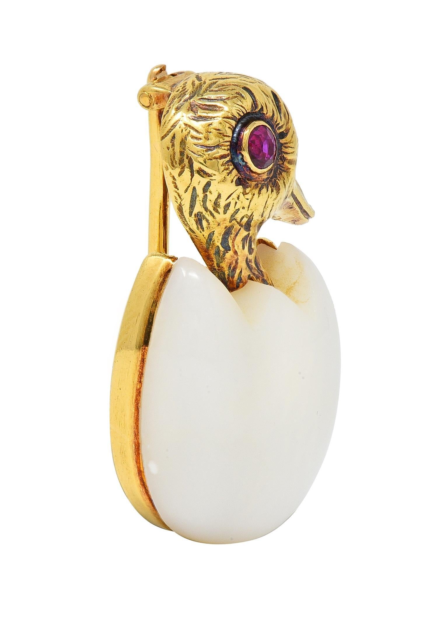 Cartier France 1960's Ruby Chalcedony 18 Karat Yellow Gold Hatching Bird Brooch In Excellent Condition For Sale In Philadelphia, PA