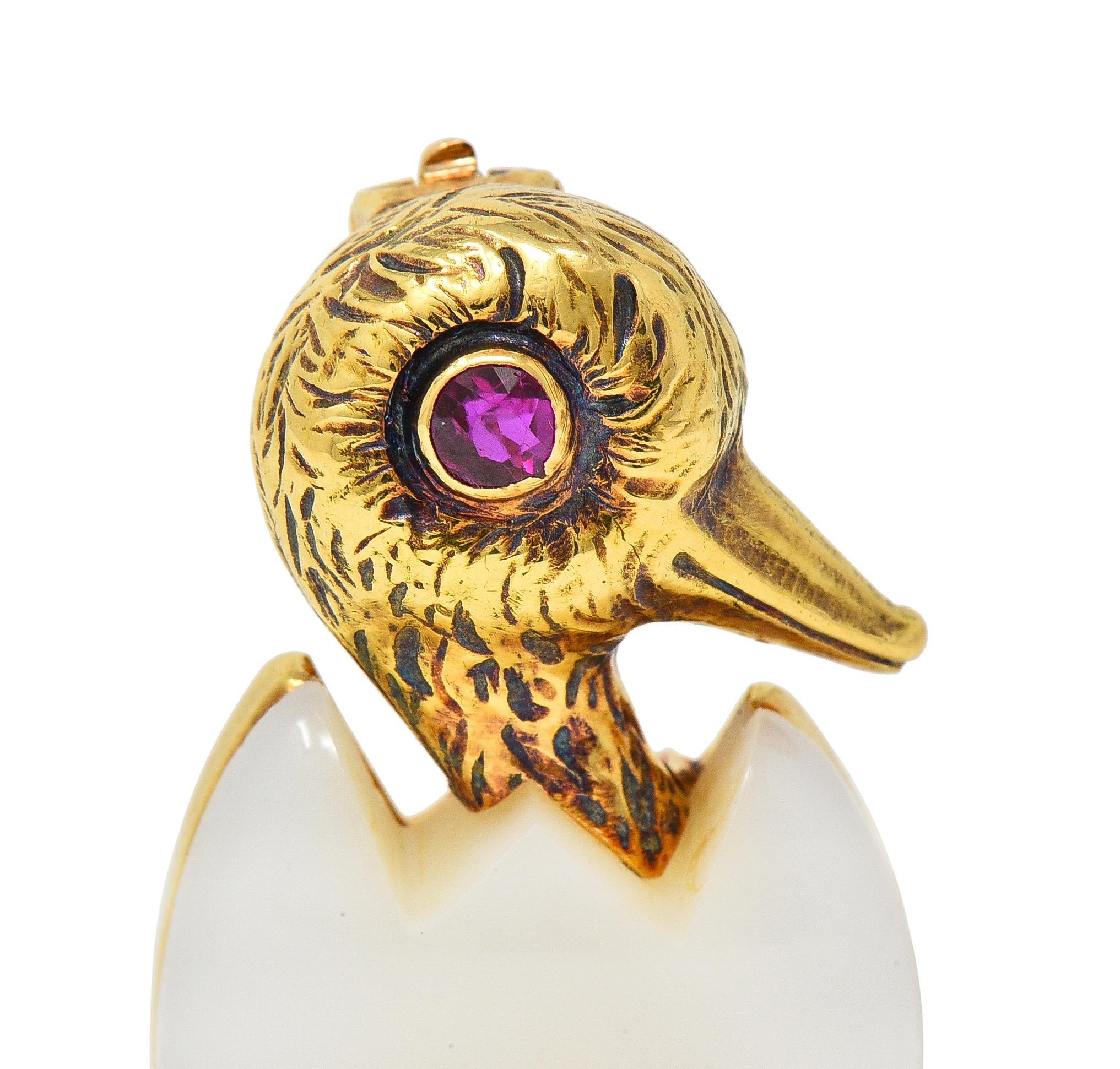 Cartier France 1960's Ruby Chalcedony 18 Karat Yellow Gold Hatching Bird Brooch For Sale 2