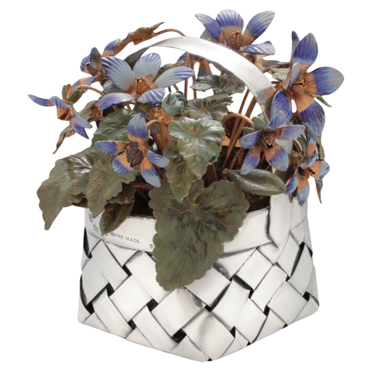 Cartier France Argento dorato Smalto blu Cestino di fiori Ornamento