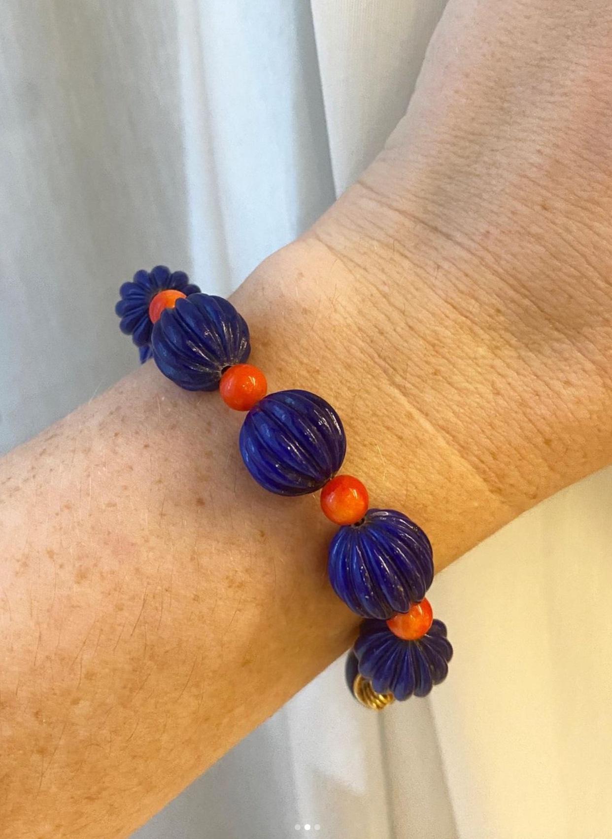 Cartier, France Mid-Century Gold, Lapis, and Coral Bead Bracelet For Sale 1