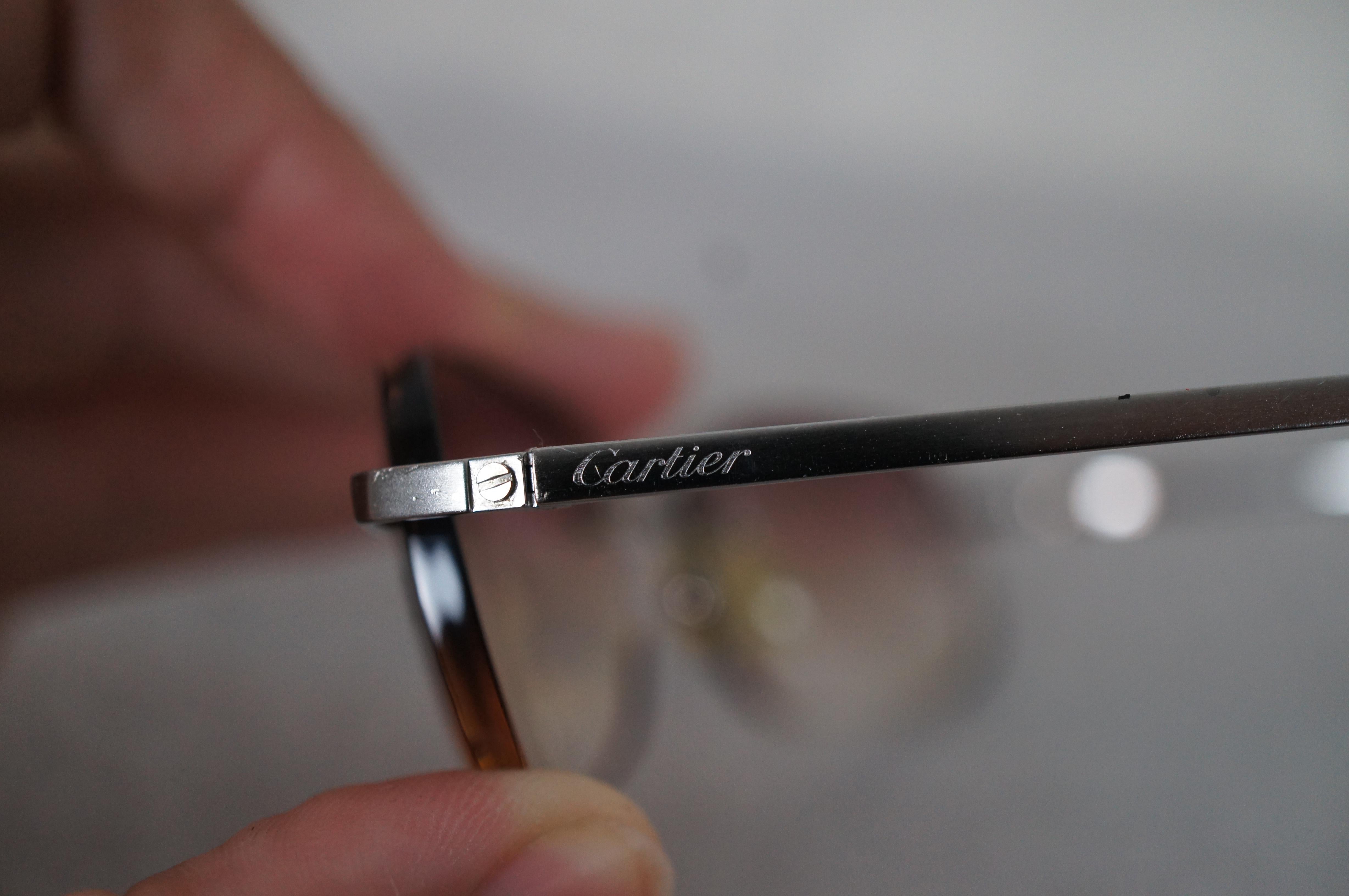 Moderne Lunettes de soleil Cartier France Titanium 18 135 sans monture, lunettes d'oreilles roses Gradient Case en vente