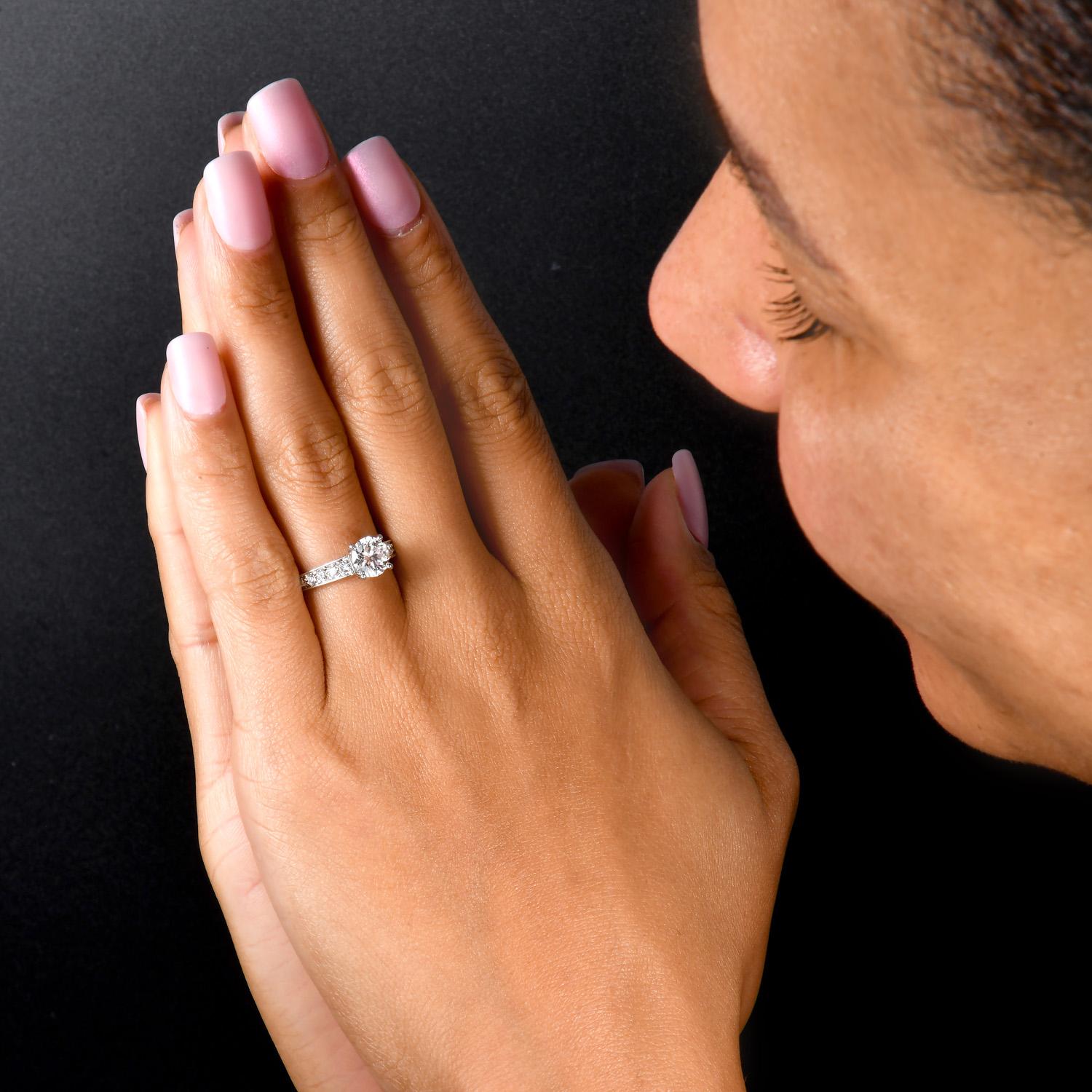Modern Cartier French 1895 collection 1.77 Carat Diamond Engagement  Platinum Ring For Sale