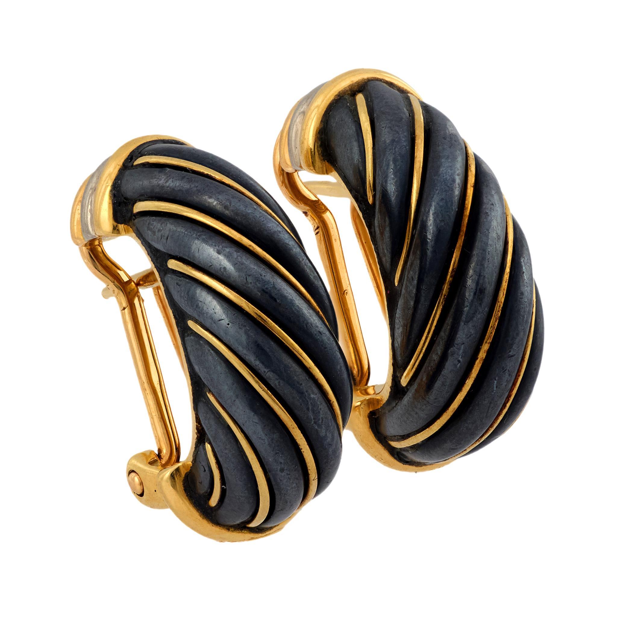Pendientes de aro franceses Cartier de oro tricolor de 18 quilates y hematites en Bueno estado para la venta en Beverly Hills, CA