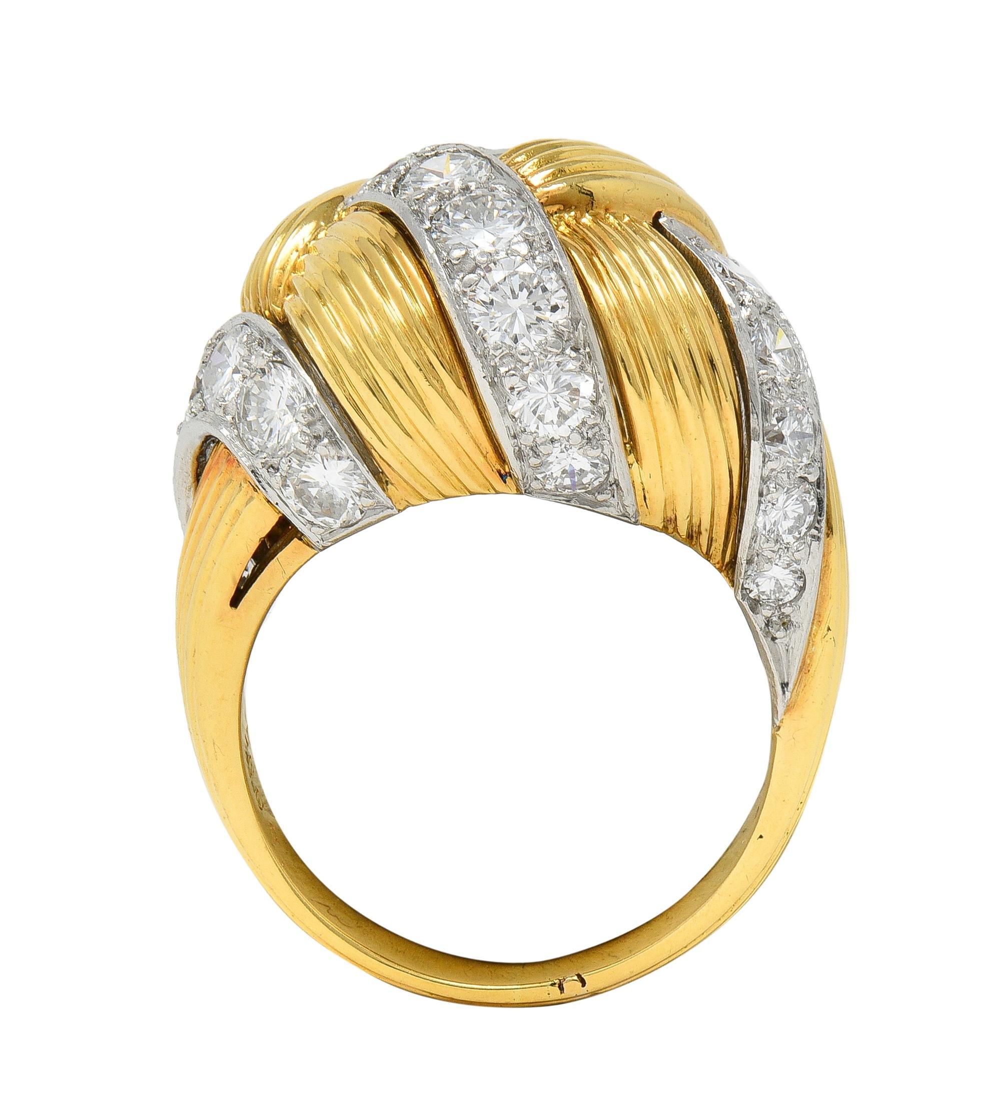 Anillo cúpula tejida vintage de oro de 18 quilates y platino de 2,55 quilates de diamantes de los años 50 de Cartier French en venta 2